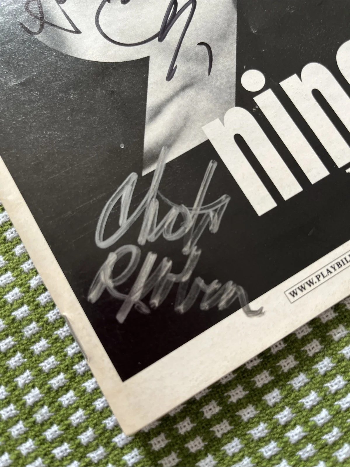 Antonio Banderas — Antonio Banderas & Chita Rivera Autographed nine The Musical Playbill + 2 More !, изображение 3