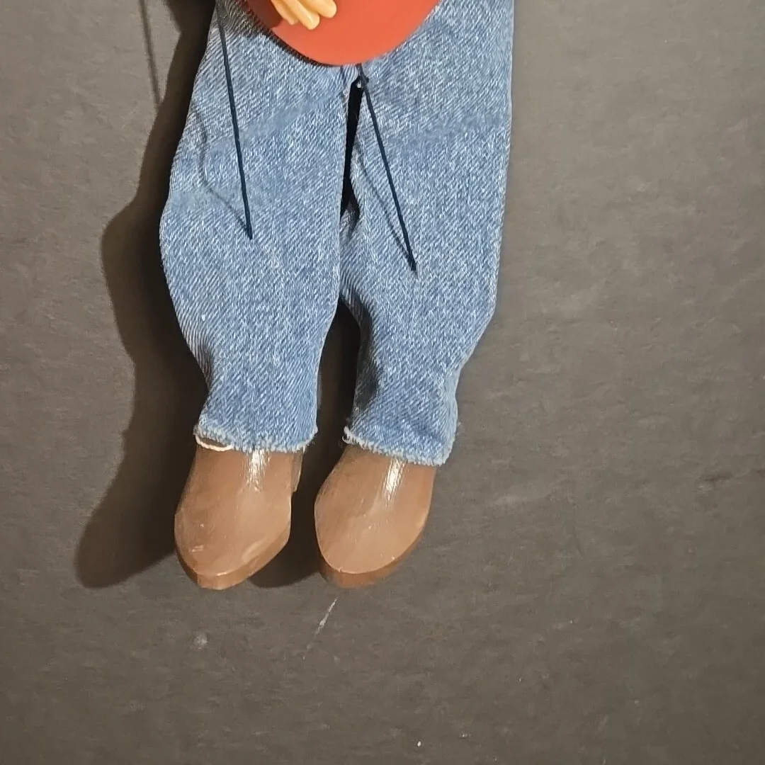 Willie Nelson Signed Autographed Puppet NO COA Hard Rock Cafe 1999, image 4