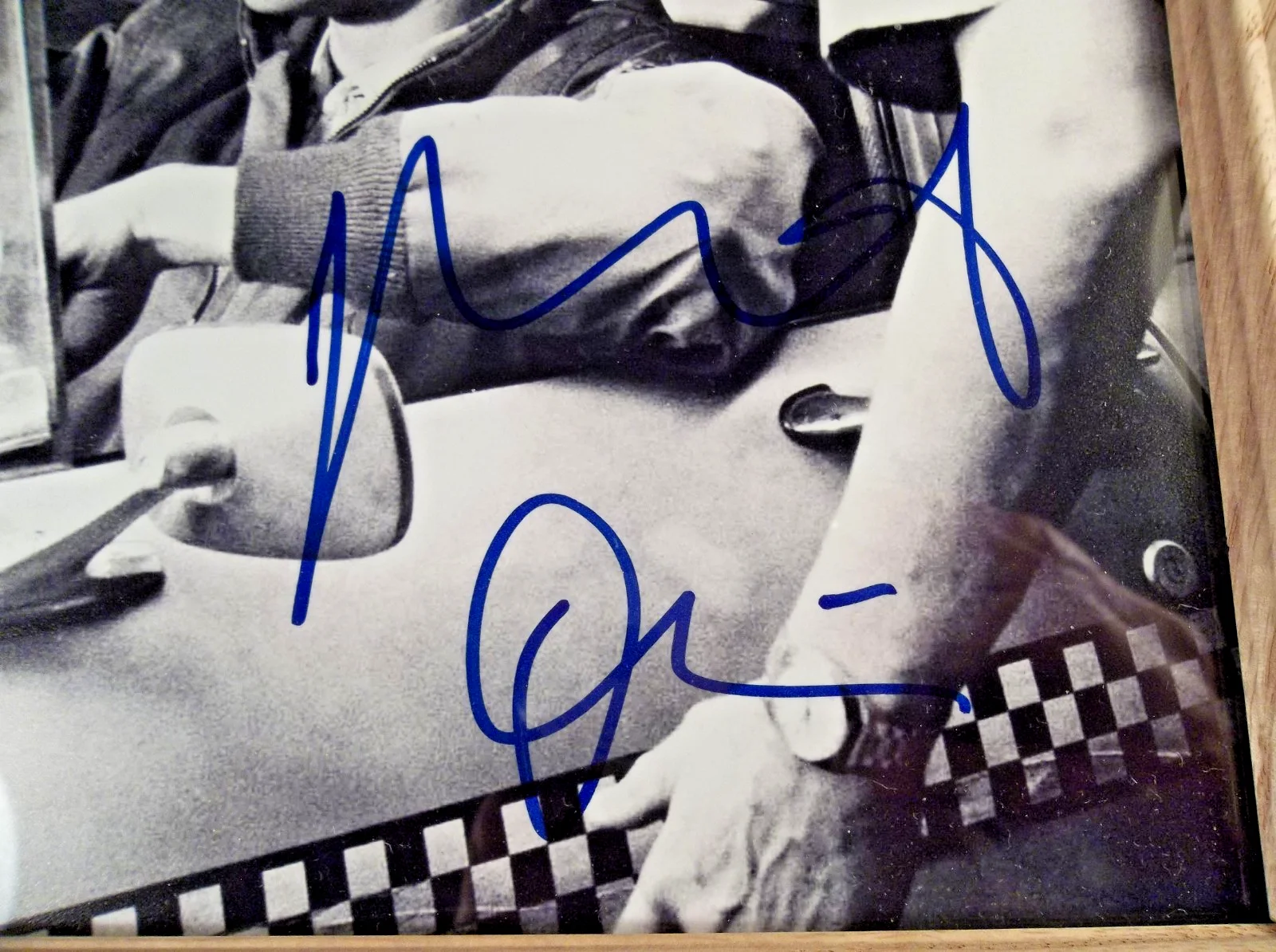 Robert De Niro — ROBERT DE NIRO SIGNED, FRAMED PICTURE FROM TAXI DRIVER PSA DNA CERTIFICATION, image 5