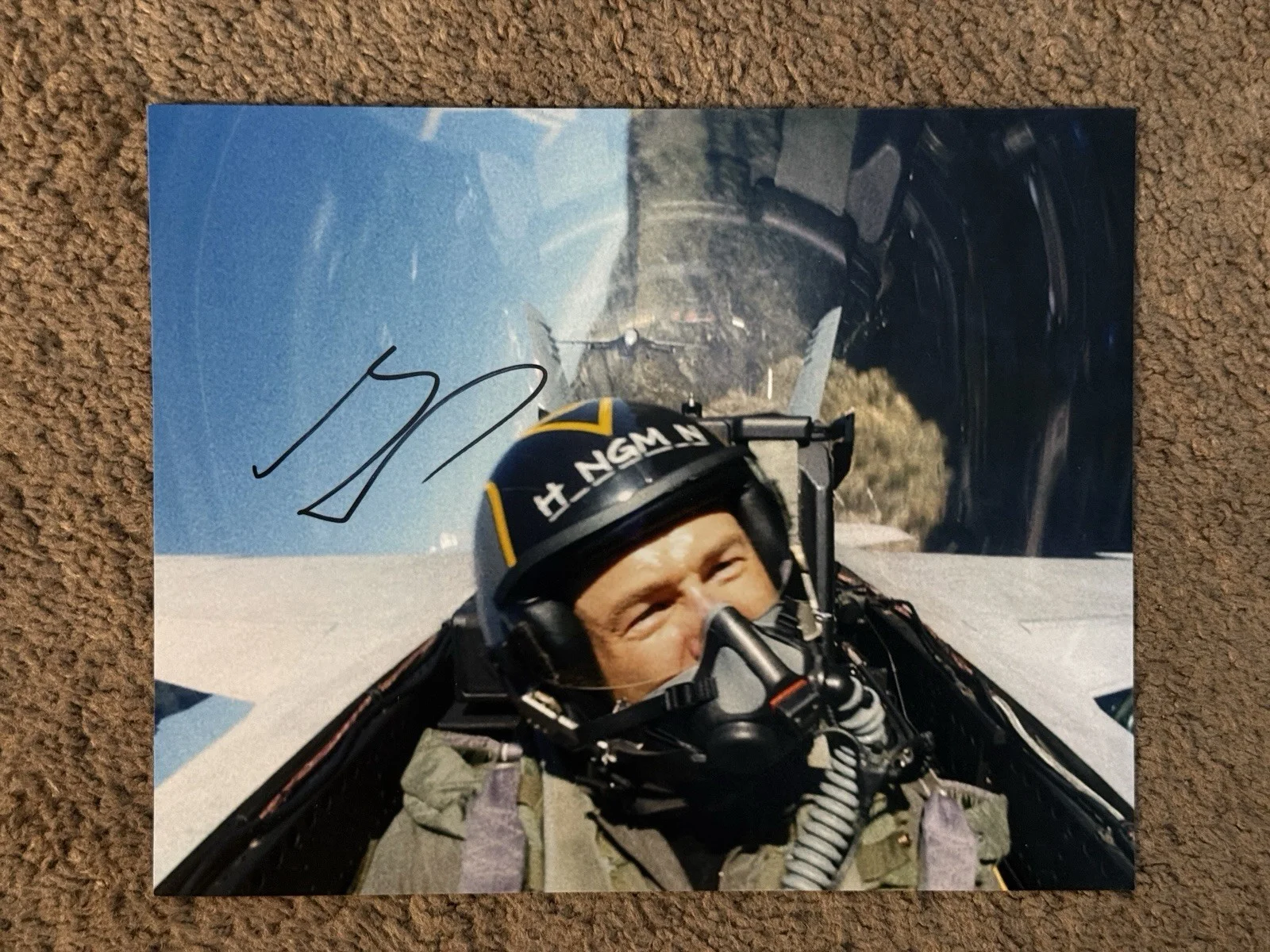 Glen Powell — Glen Powell Signed Hangman 8x10 Top Gun Maverick, image 2