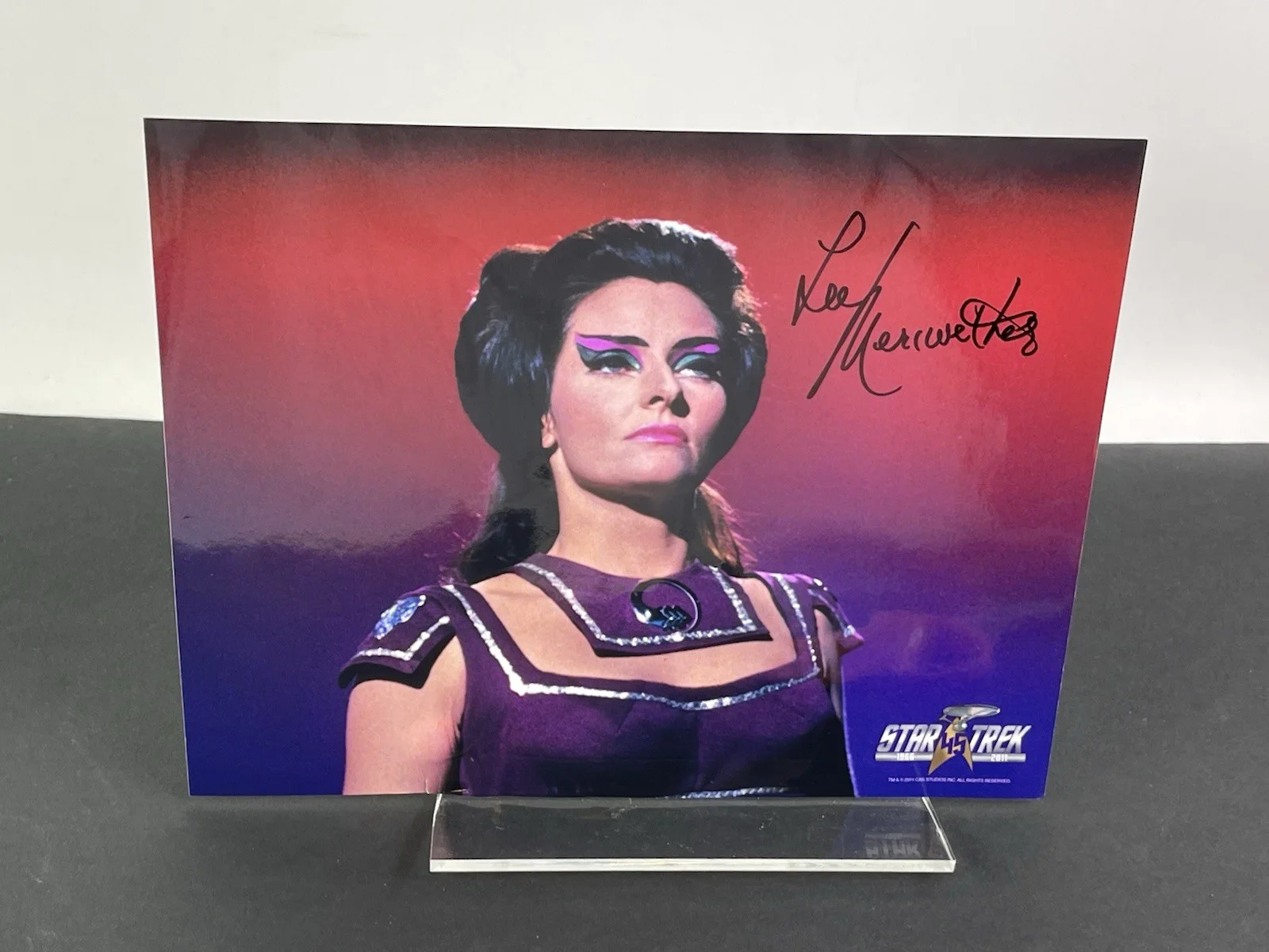 MERIWETHER — LEE MERIWETHER as LORSIA SIGNED 8X10 PHOTO STAR TREK ORIGINAL SERIES, изображение 3