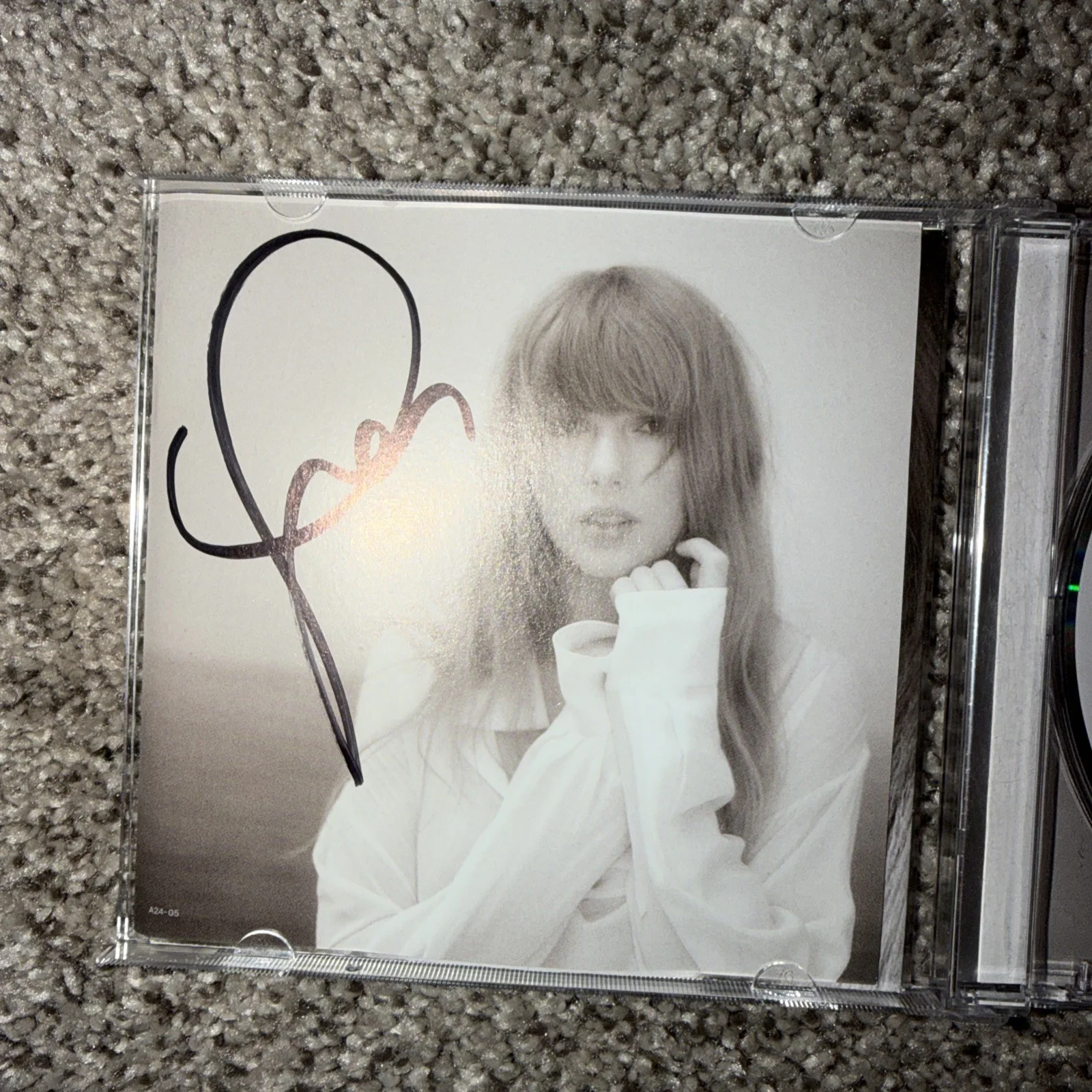 Taylor Swift The Tortured Poets Department CD + Signed Manuscript (Unsealed), image 2