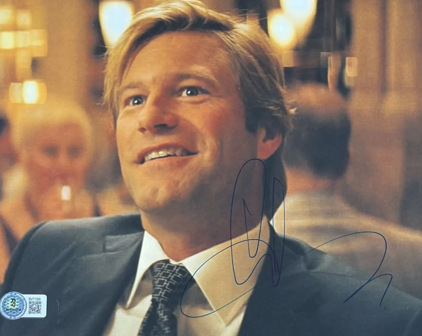 Aaron Eckhart — Aaron Eckhart Autographed Signed 8x10 Photograph BAS Beckett COA