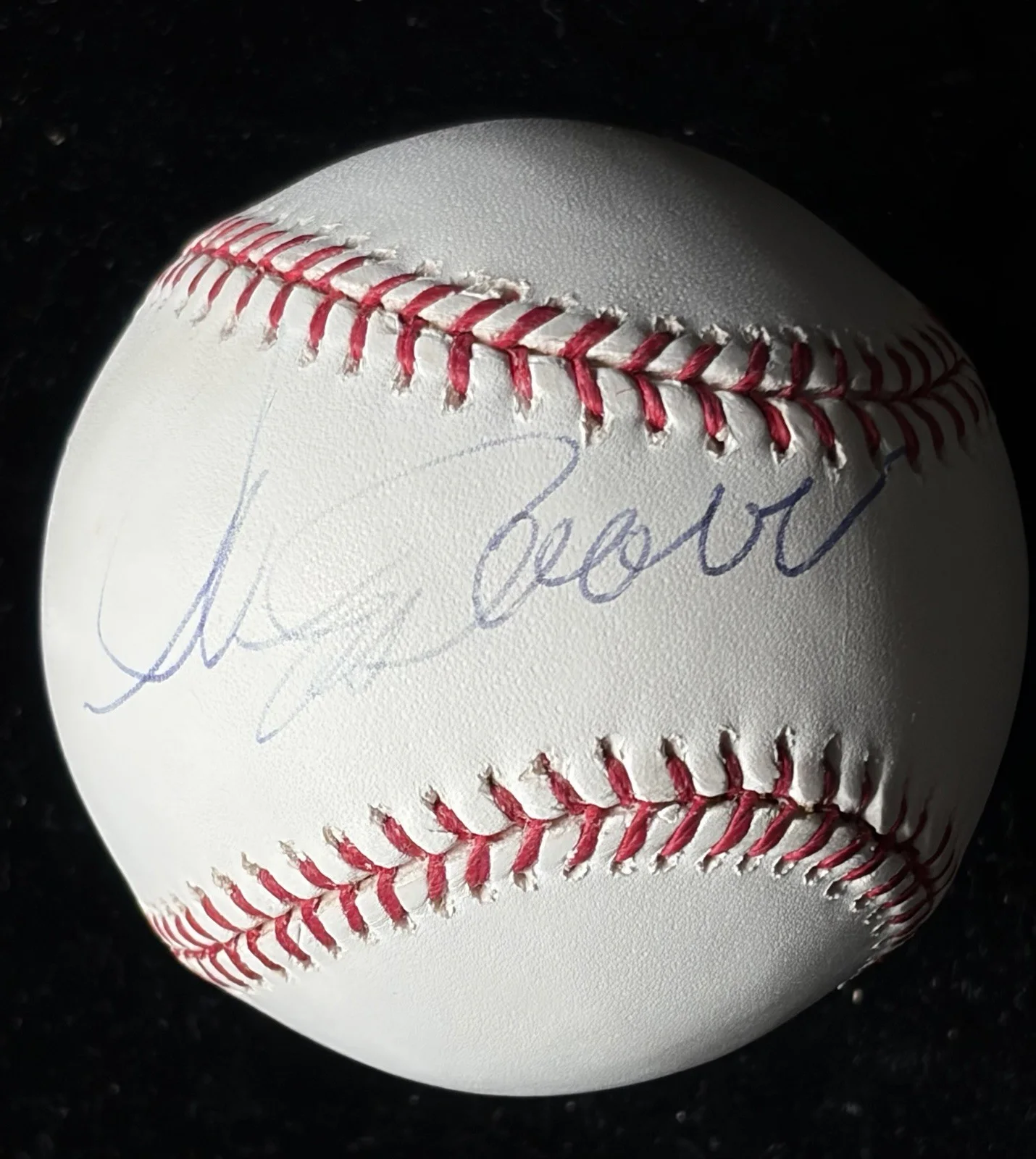Clint Eastwood — Clint Eastwood Signed OML Baseball PSA DNA & BAS Beckett LOA’s Autograph, image 3