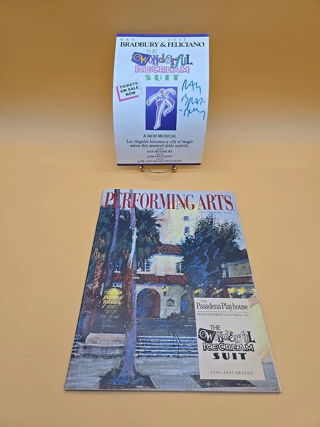 Ray Bradbury — Ray Bradbury Signed Wonderful Ice Cream Suit Original Window Card Musical 1990, изображение 3