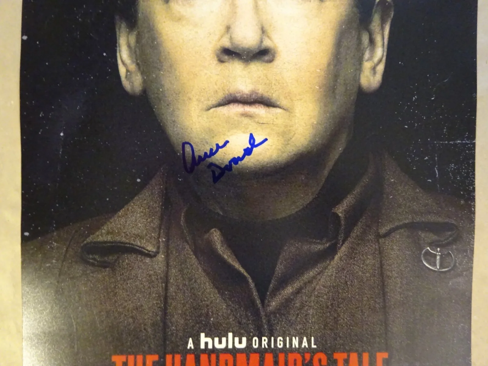 Ann Dowd — Signed Ann Dowd Autographed The Handmaid's Tale 12"x18" Photo BAS COA, изображение 3