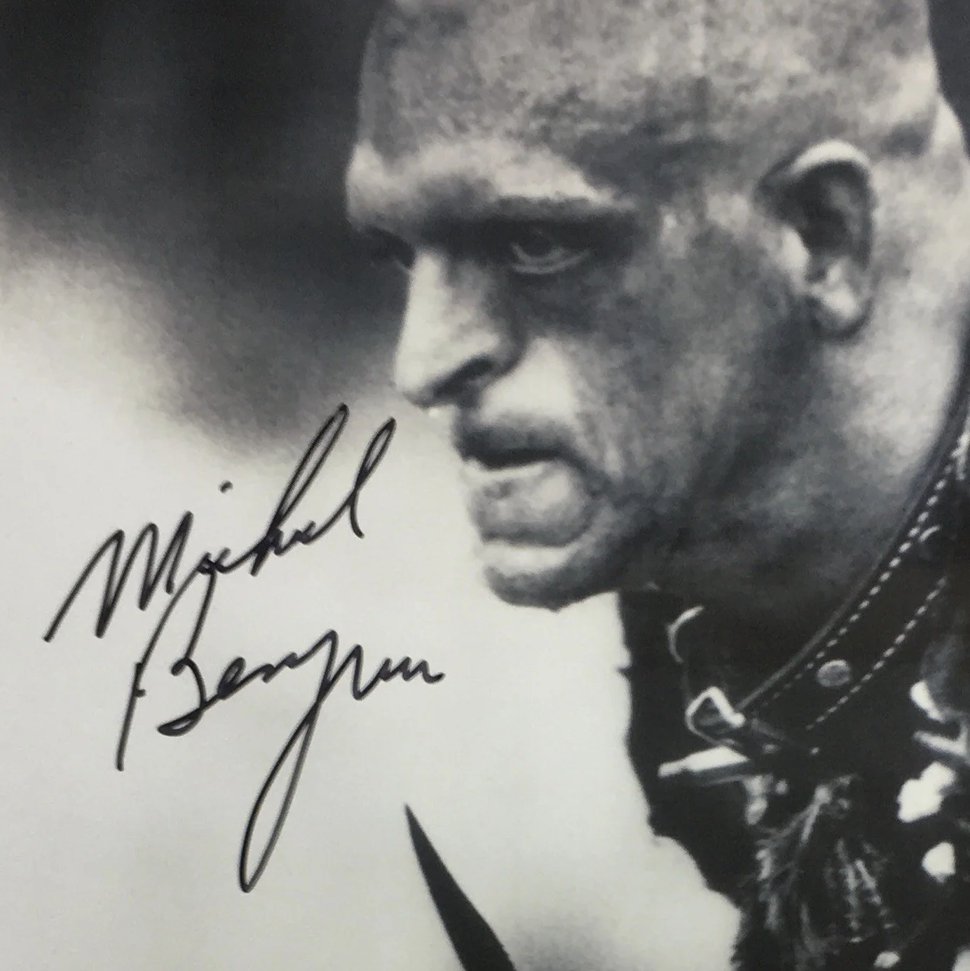 Michael Berryman — Michael Berryman Autographed 8 x 10 Pluto B/W Glossy Photo The Hills Have Eyes, image 2
