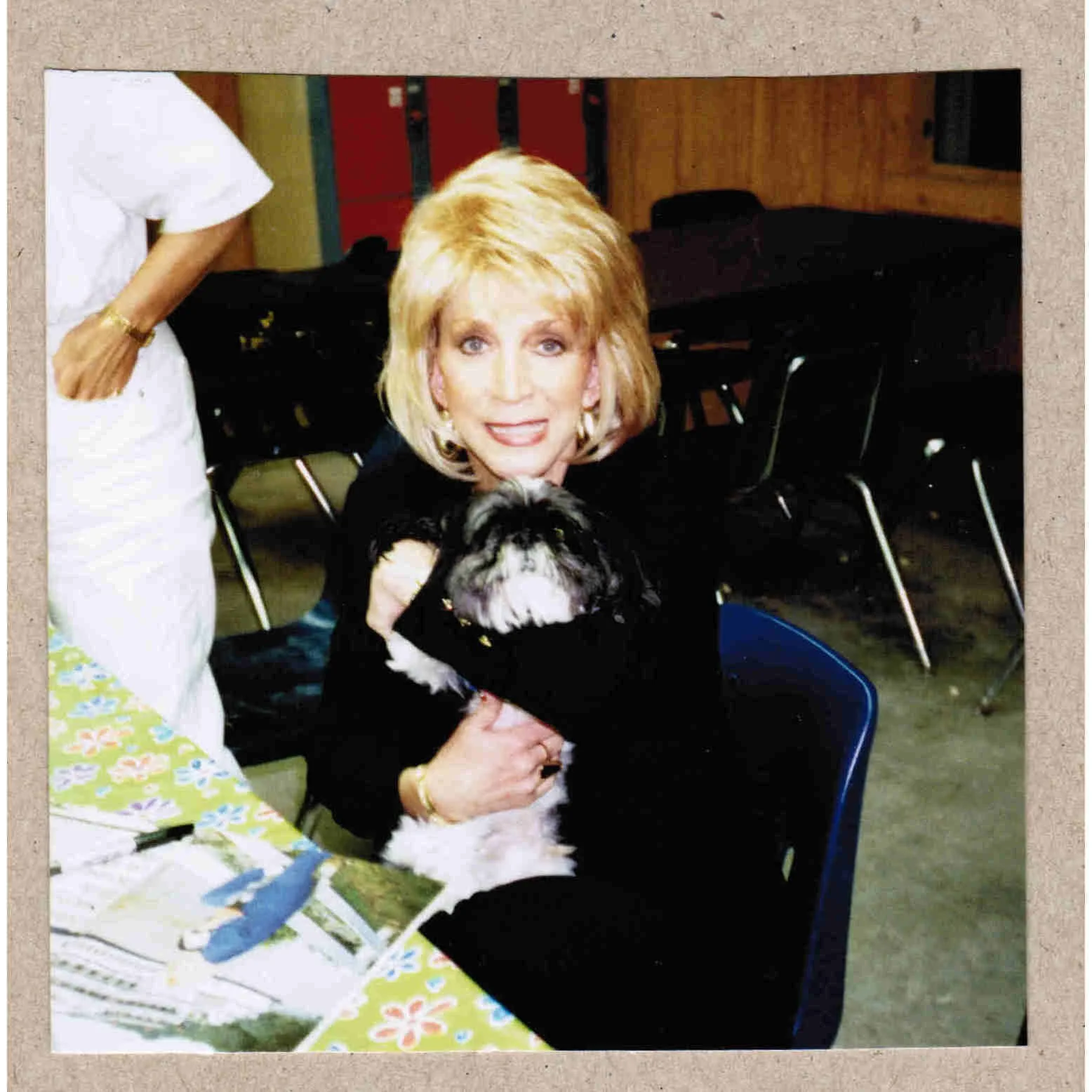 1998 Jeannie Seely Autographed Ticket w/ Fan Taken 3.5 x 3.5 OOAK Photo Vintage, изображение 3