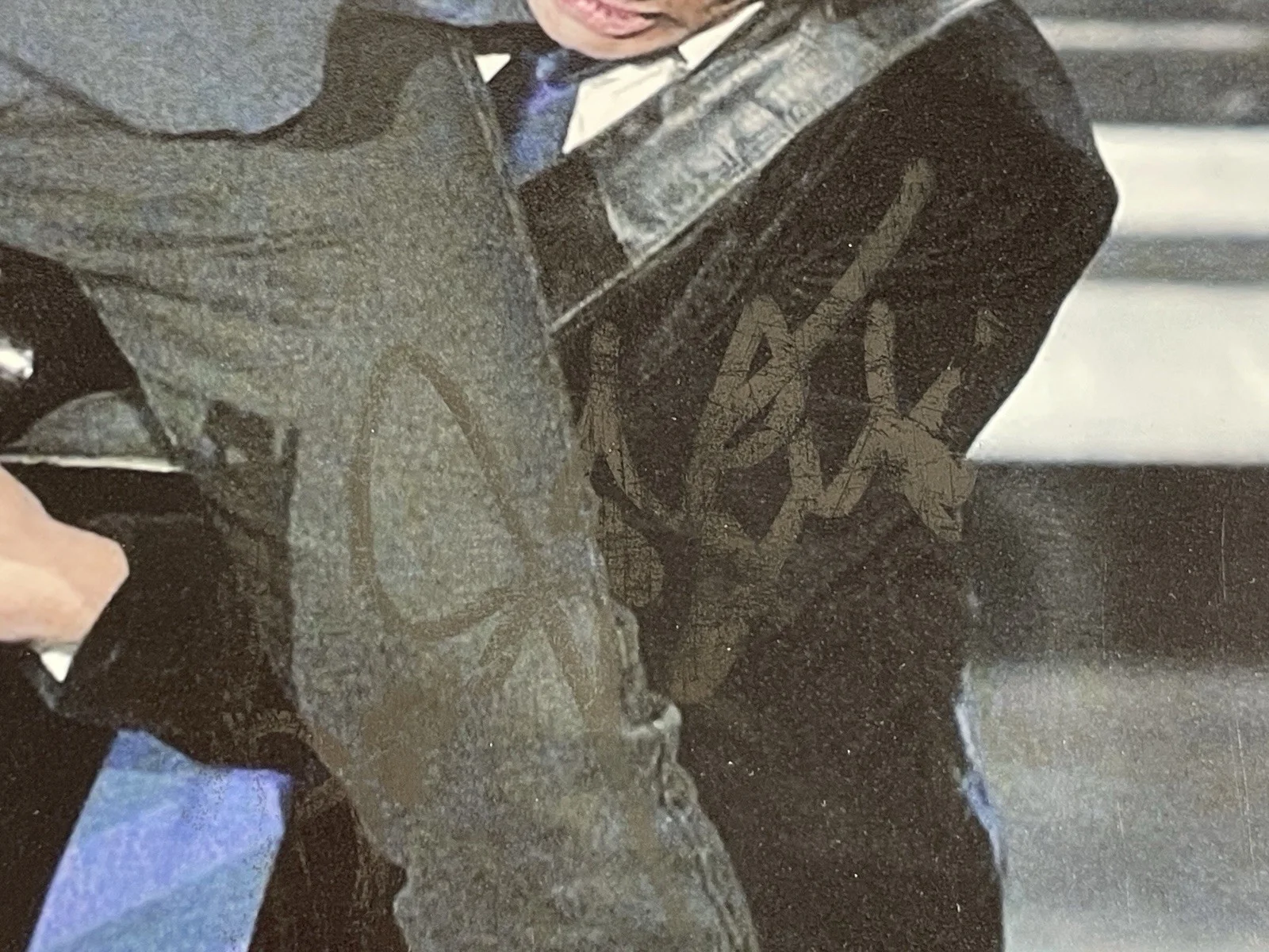 AC/DC Angus Young Brian Johnson Autographed Signed 8x10 Photo Live Shot ACOA 🎸, изображение 4
