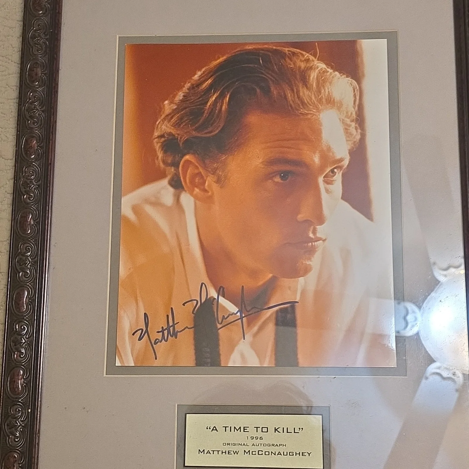Matthew McConaughey — A Time to Kill 1996 Original Autographed Photo Signed by Matthew McConaughey