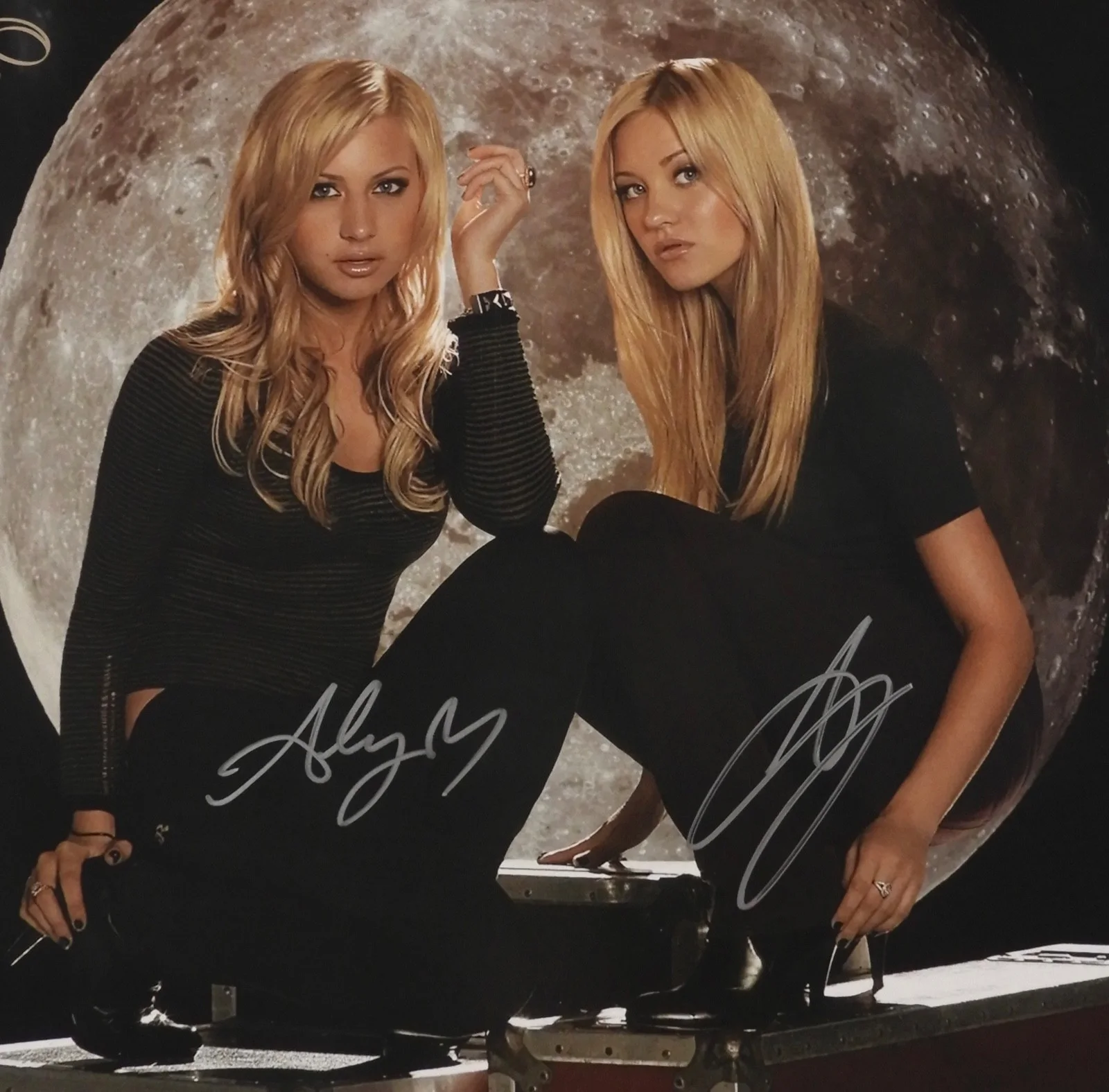 Aly & AJ JSA Autograph Signed Album Record Vinyl Insomniatic, изображение 2