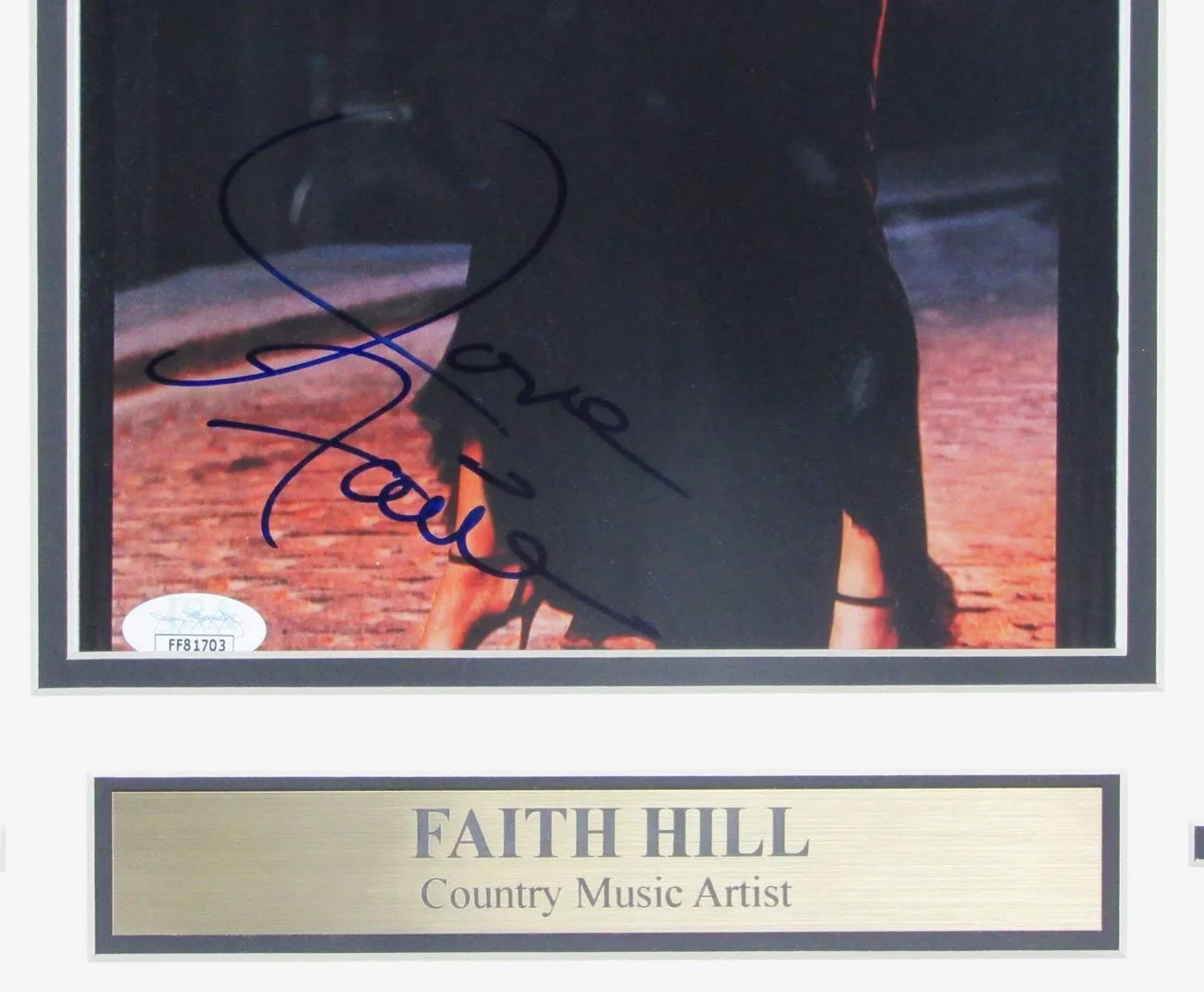 Faith Hill Performer Signed/Autographed 8x10 Photo Framed JSA 155178, изображение 3