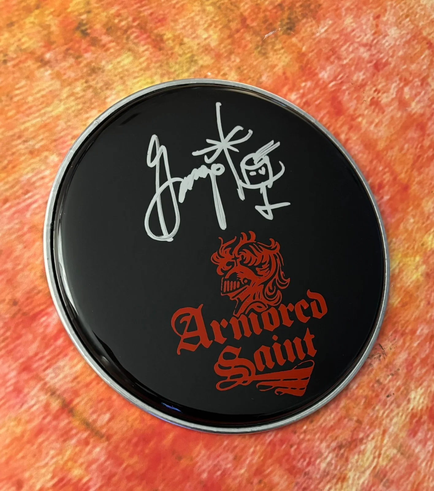 GFA Armored Saint Drummer * GONZO SANDOVAL * Signed 10" Drumhead PROOF COA, image 4