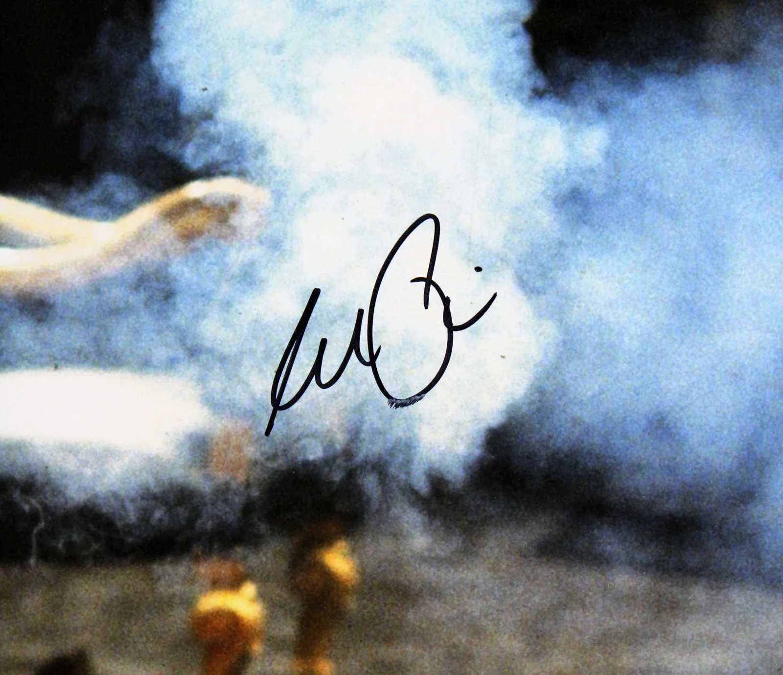 Al Pacino — Al Pacino Scarface Authentic Signed 16x20 Horizontal Shooting Photo BAS #BW21068, image 2