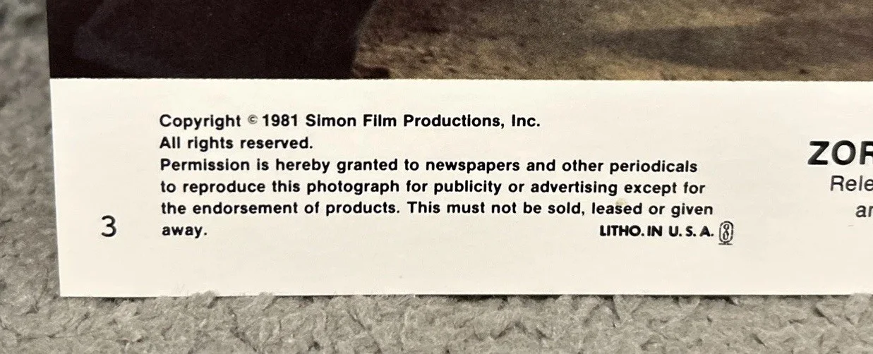 George Hamilton — George Hamilton ZORRO The Gay Blade Signed 8x10 Photo + Signed Card W/LOA, изображение 2