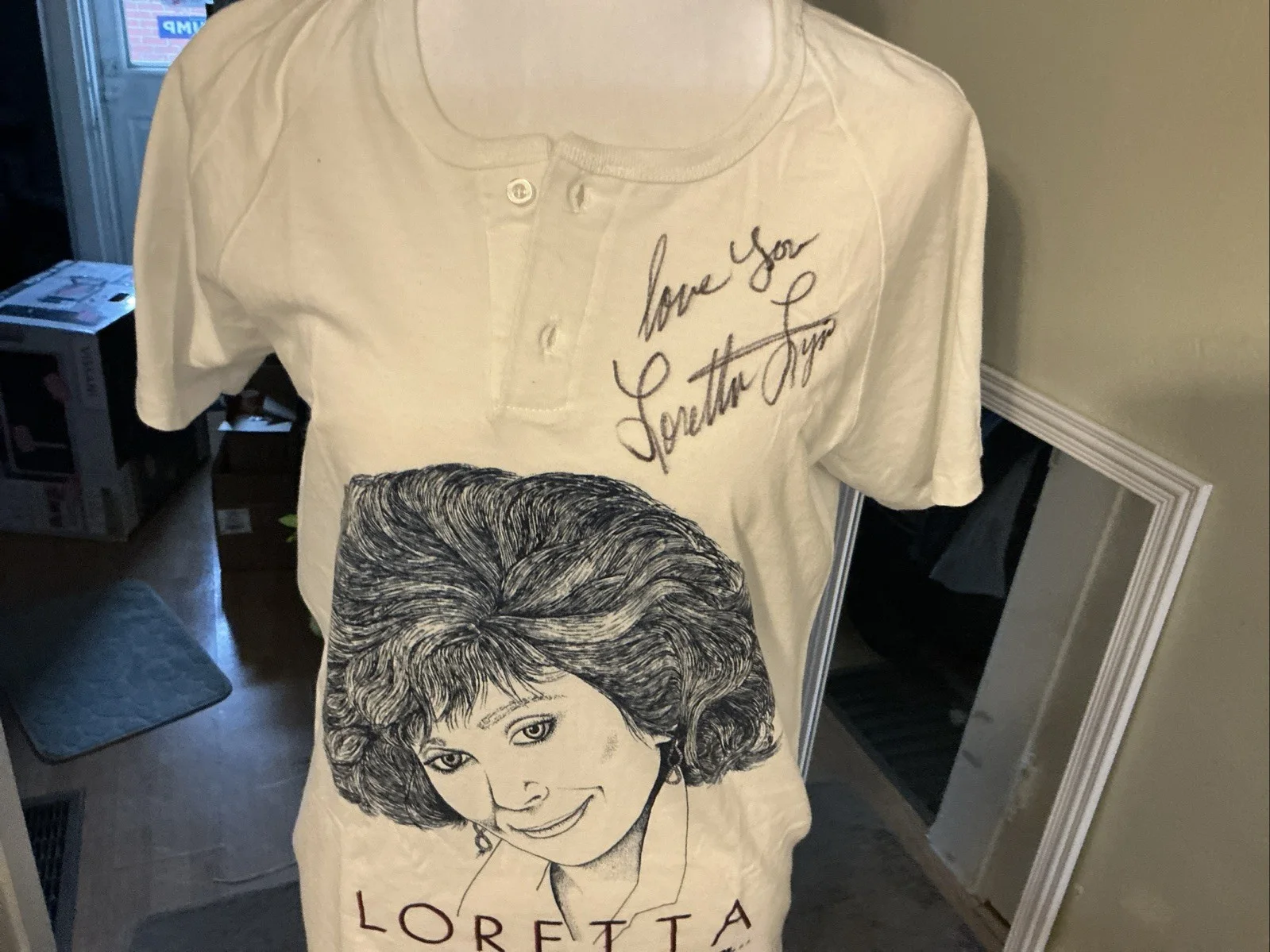 LORETTA LYNN SHIRT WORN BY LORETTA AND AUTOCORRECT BY HER PERSONAL ITEM., image 3