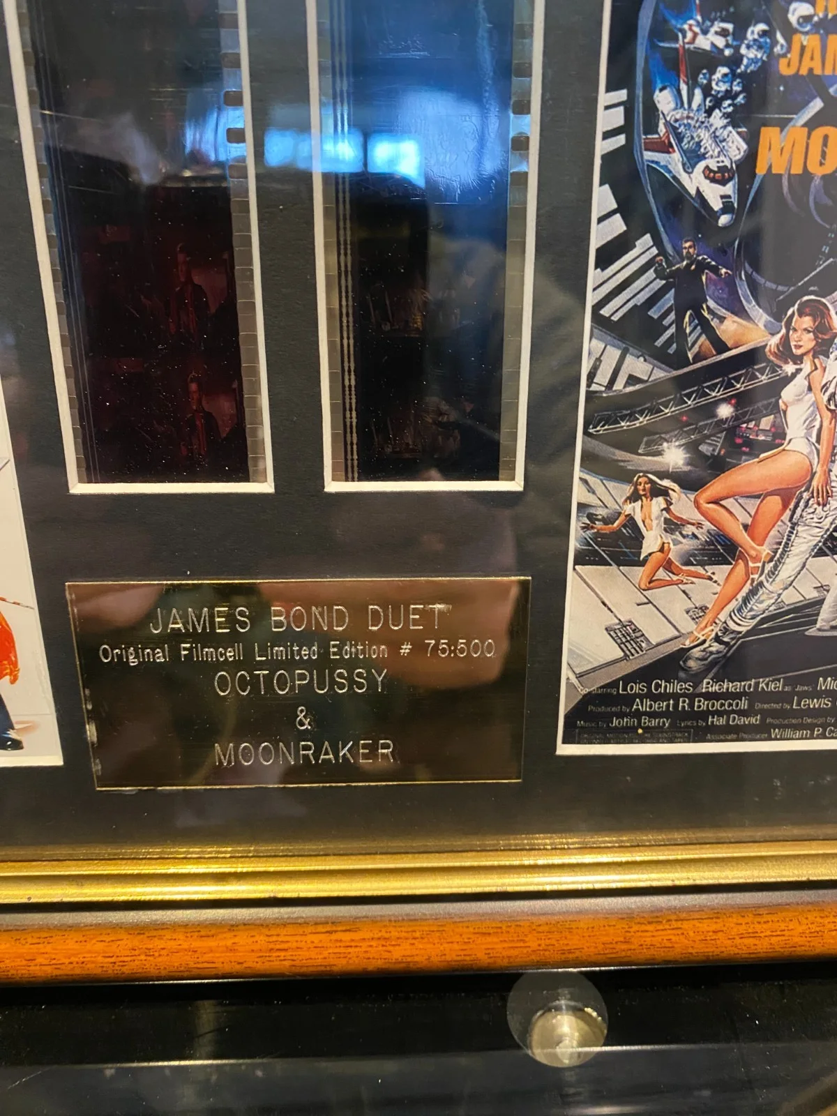 James Bond Octopussy & Moonraker Film Cells Authentic Certificate Roger Moore, изображение 2