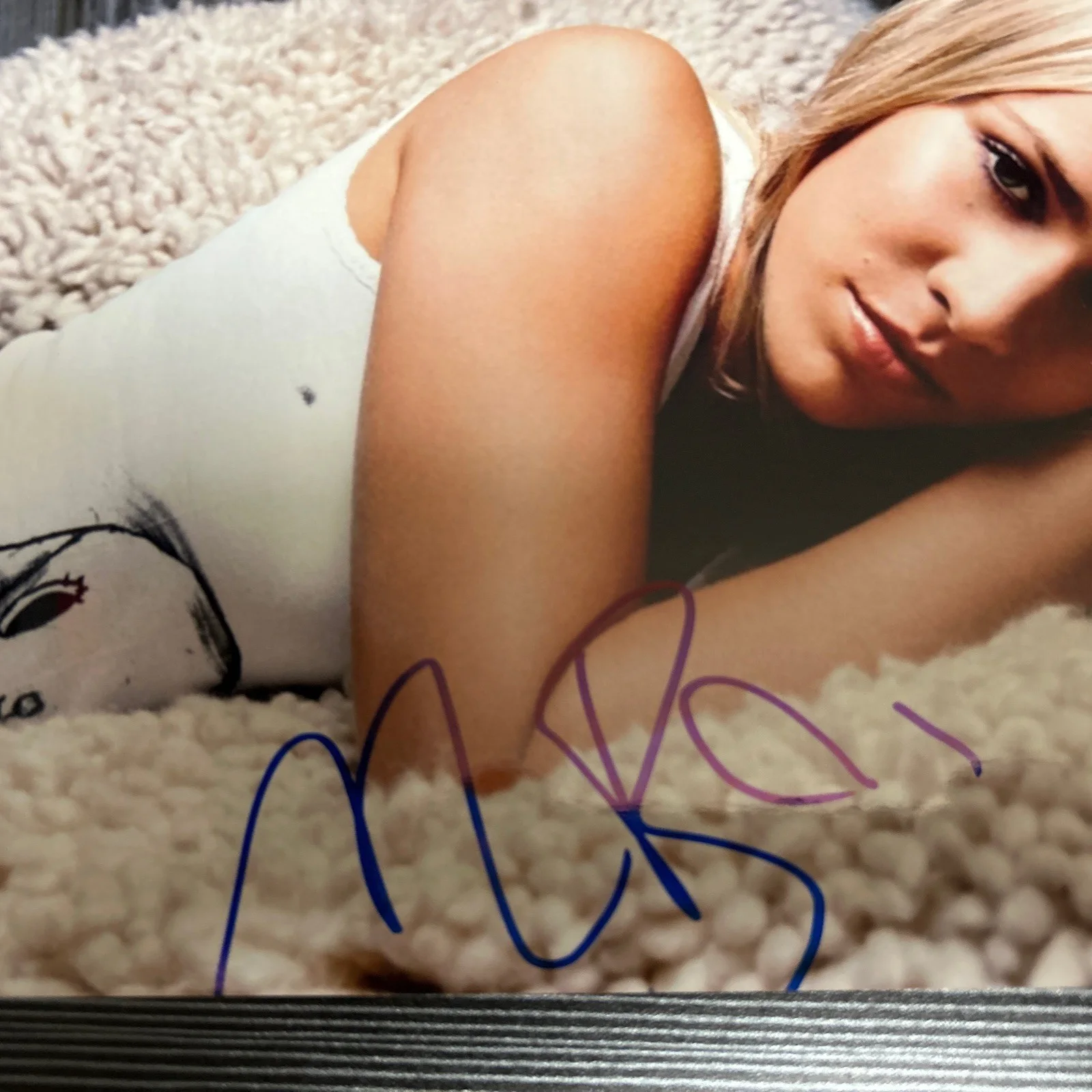 NATASHA BEDINGFIELD SINGER Signed Autographed 8x10 Photo AUTHENTIC C, image 3