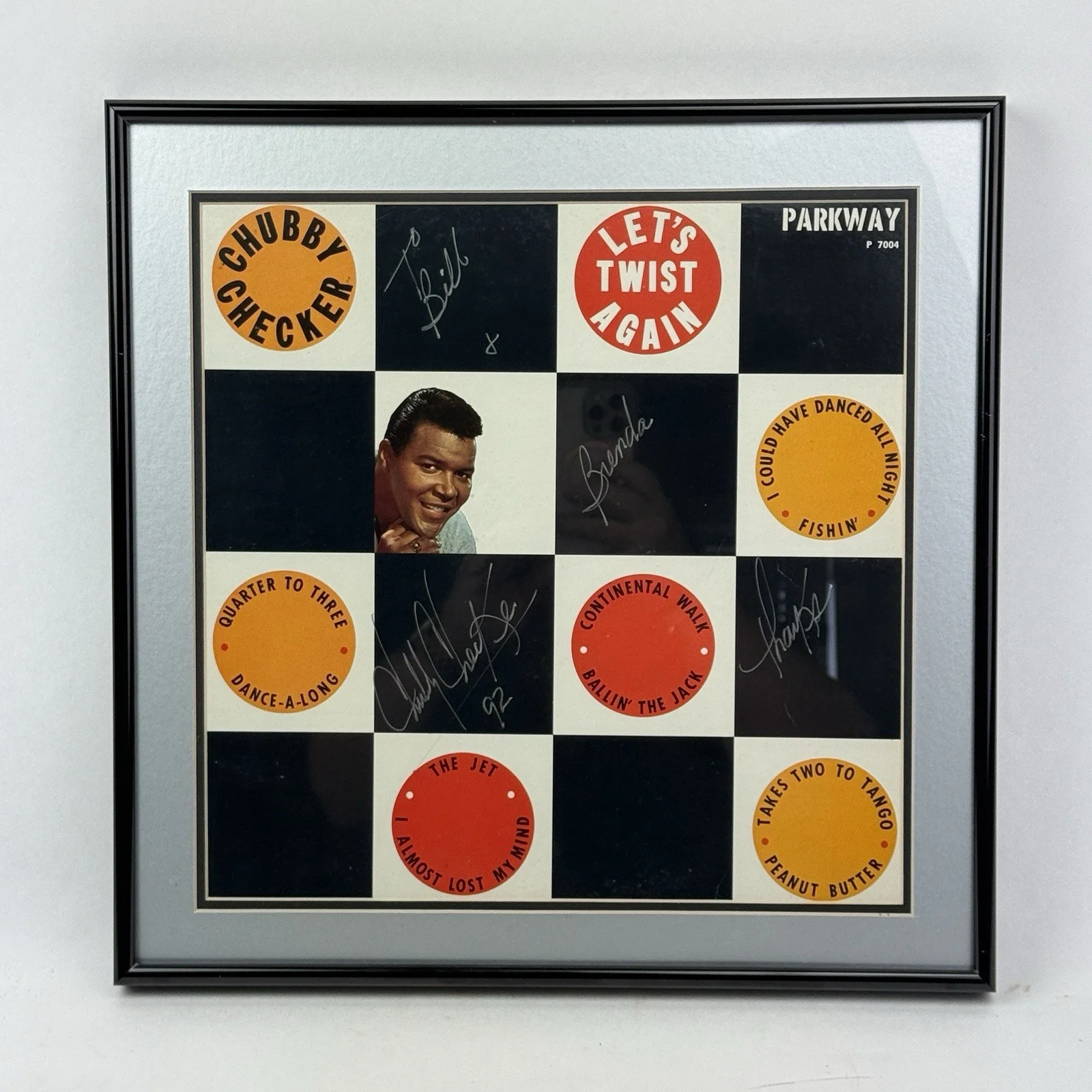 'Let's Twist Again' Chubby Checker SIGNED AUTOGRAPHED RECORD ALBUM COVER Framed, изображение 2