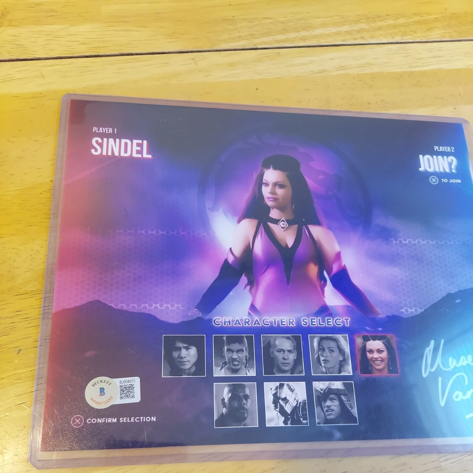 Danielle Harris — MUSETTA VANDER from MORTAL KOMBAT - signed autographed 8x10 Bam Box BAS, image 2