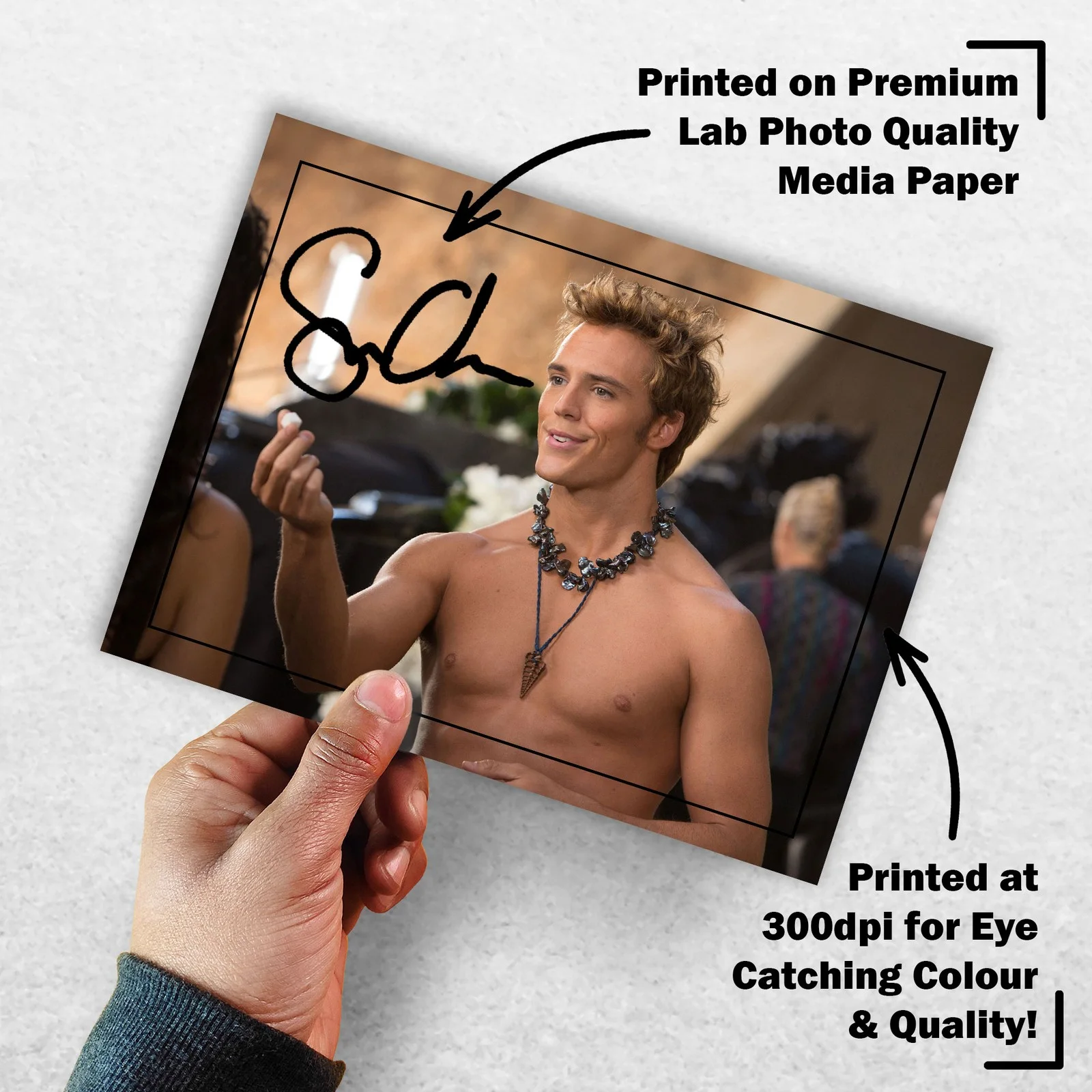 Sam Claflin 8x6 Photo Signed Memorabilia 8x6 Pre Printed Autograph Photo, изображение 3