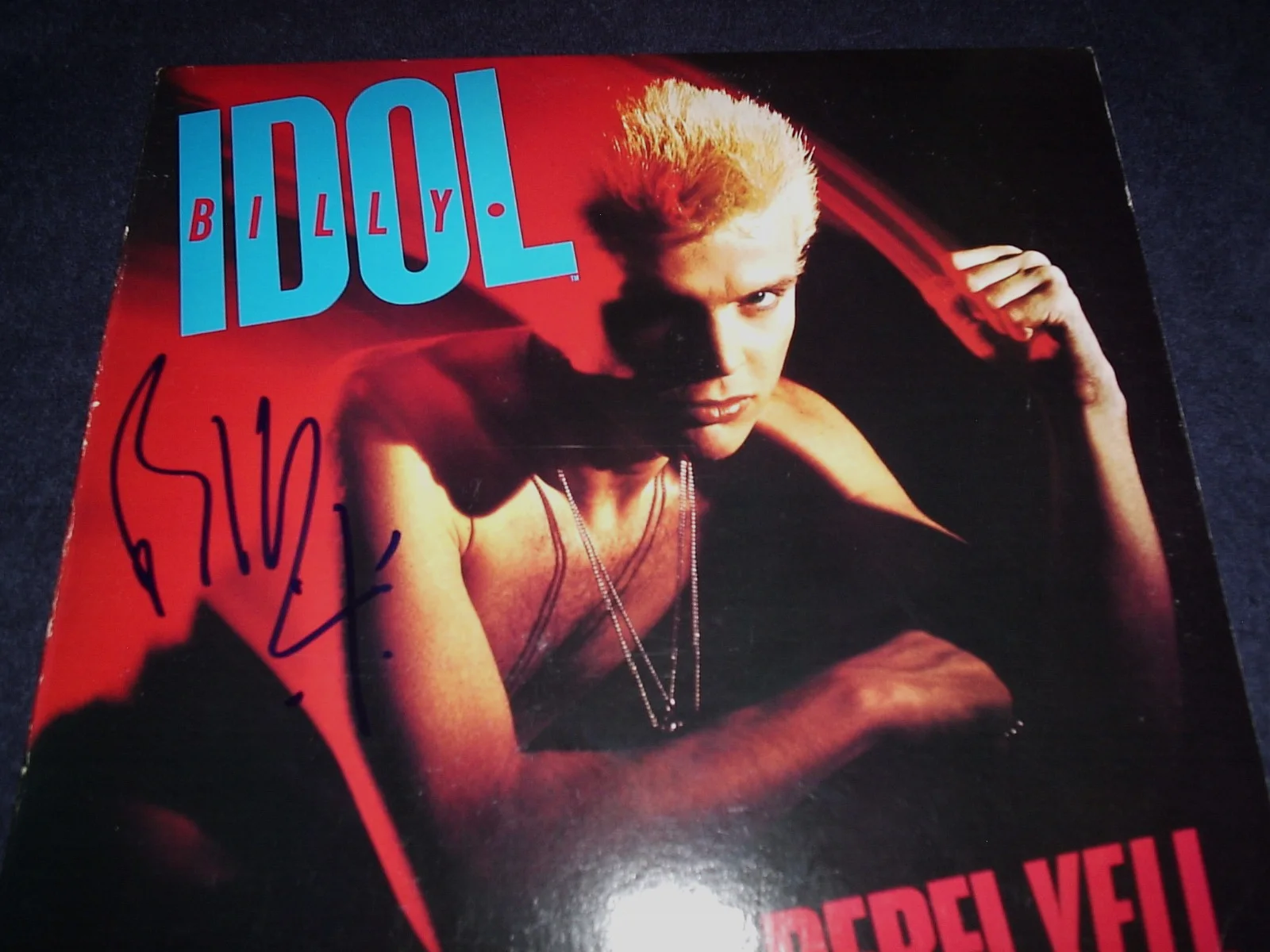 BILLY IDOL SIGNED RECORD "REBEL YELL" ULTRA RARE FIND! MTV LEGEND WOW L@@K PROOF, image 2