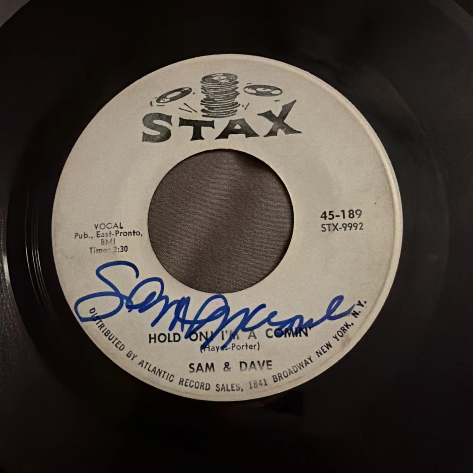 Sam Moore Signed 45 Hold On I’m Comin Stax Sam & Dave Auto, image 2