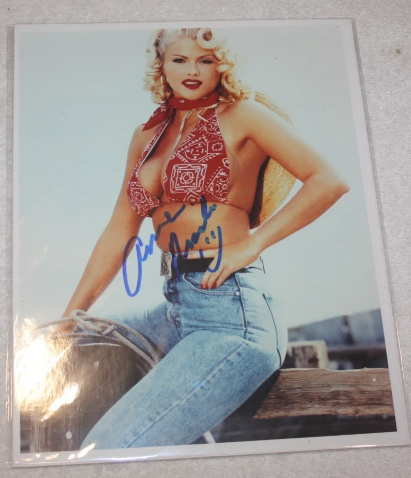 Anna Nicole Smith — Anna Nicole Smith Signed Autographed 8 x 10 Color Photo Gallery of History COA 1, изображение 2