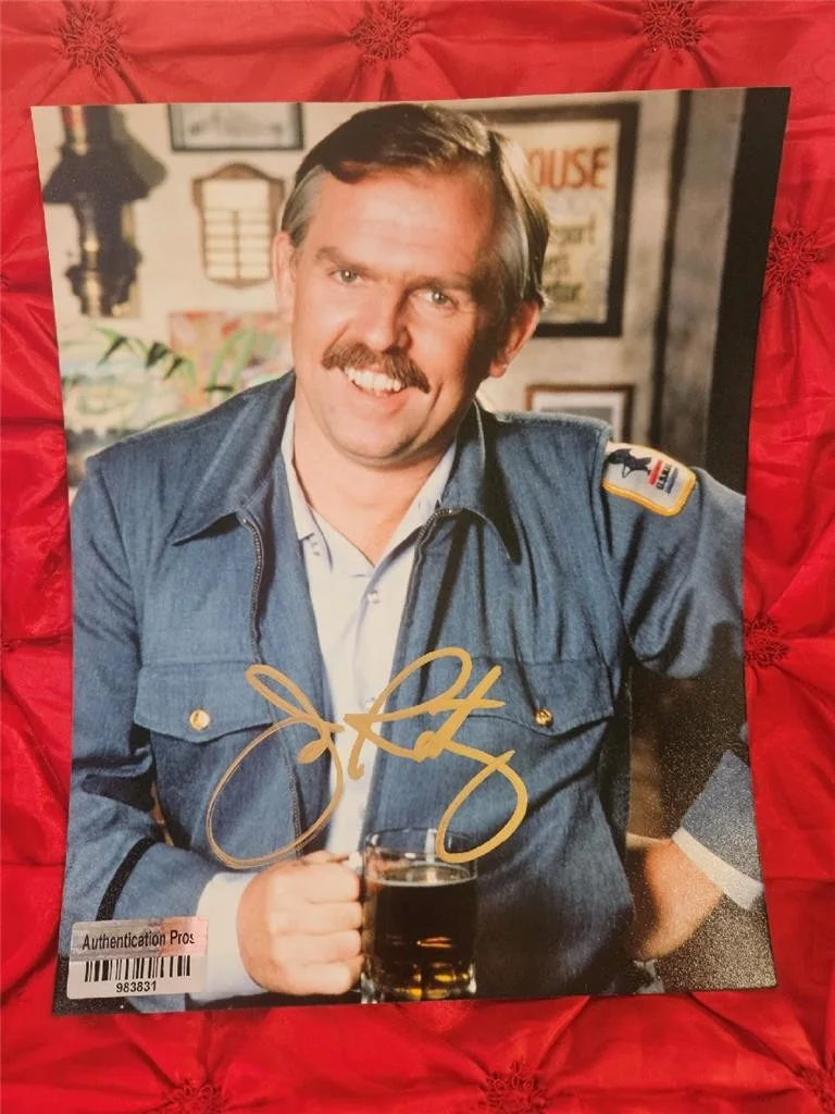 JOHN RATZENBERGER — JOHN RATZENBERGER HAND SIGNED AUTOGRAPHED 8X10 PHOTO CHEERS CLIFF CLAVIN W/ COA