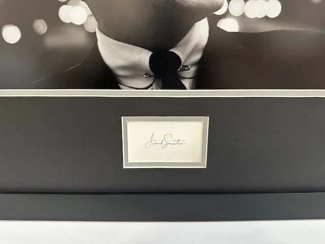 Framed and Signed Photograph of Frank Sinatra, изображение 2