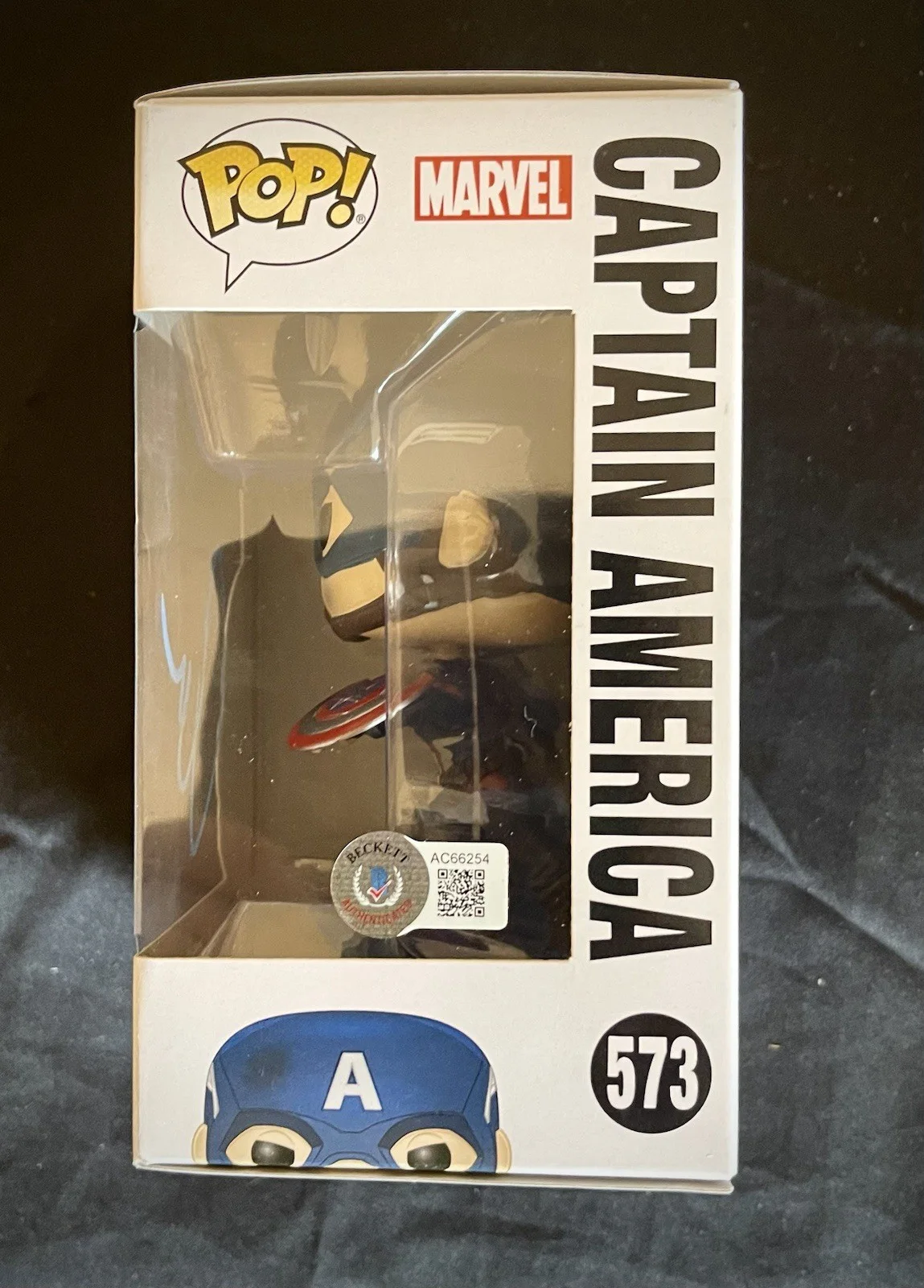 Chris Evans — Chris Evans Signed Captain America #573 Funko Pop Vinyl Figure JSA COA, изображение 2
