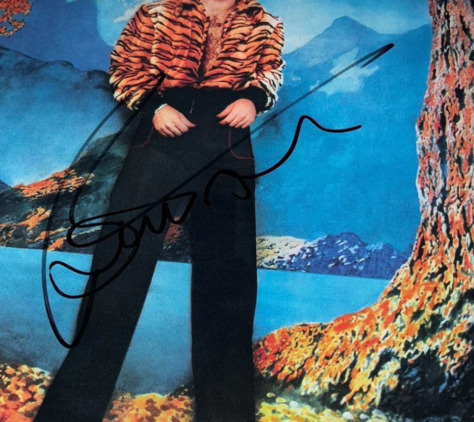 Bernie Taupin Signed Vinyl Album Elton John Caribou With Proof, изображение 2