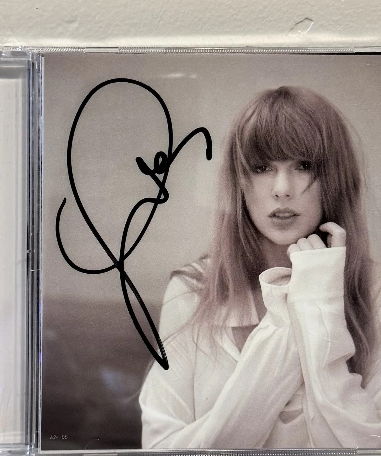 Taylor Swift | The Tortured Poets Department — CD + Signed Photo —LONG Signature, изображение 2
