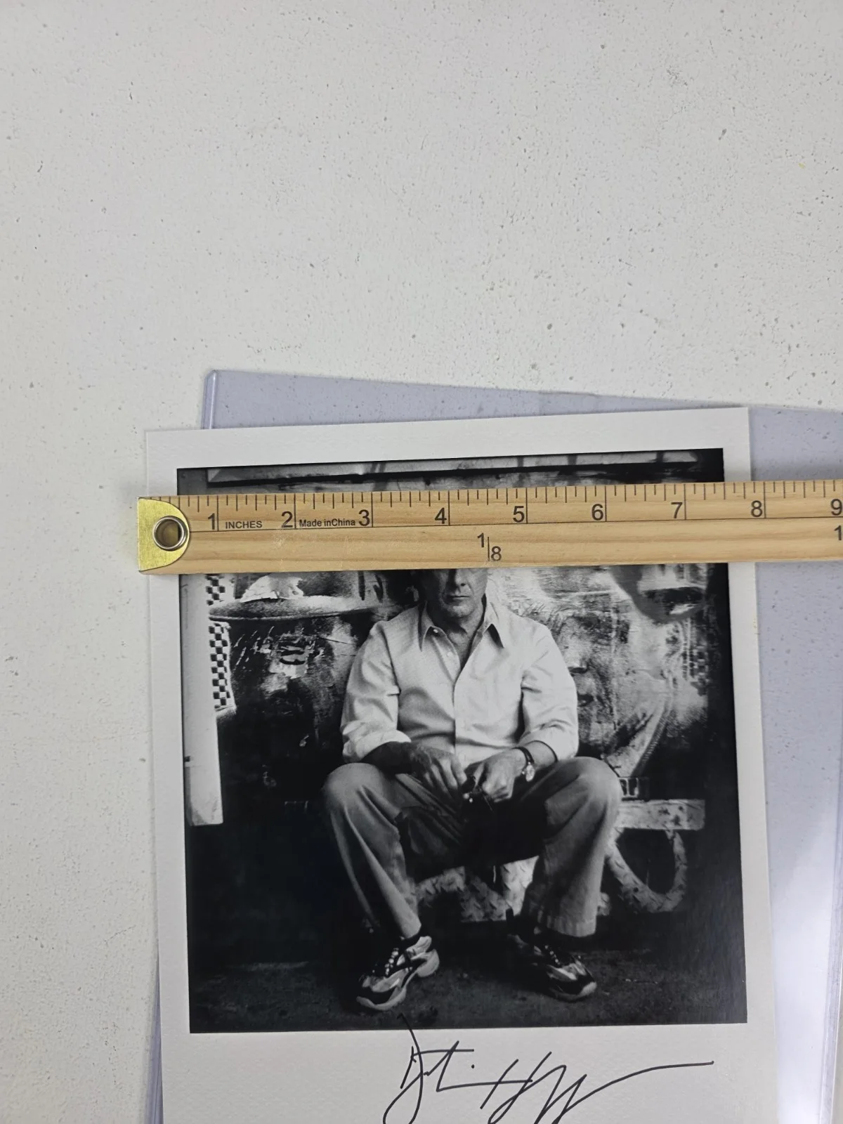 Dustin Hoffman — Dustin Hoffman Hand Signed 8x10 Photo ~ Auto, image 3