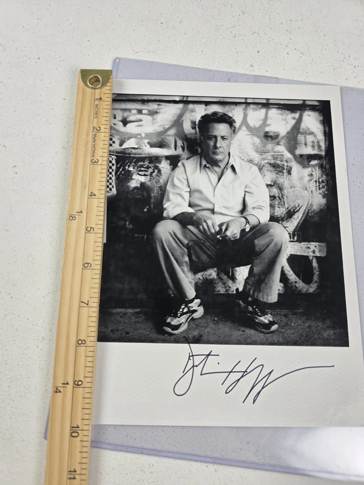 Dustin Hoffman — Dustin Hoffman Hand Signed 8x10 Photo ~ Auto, image 4
