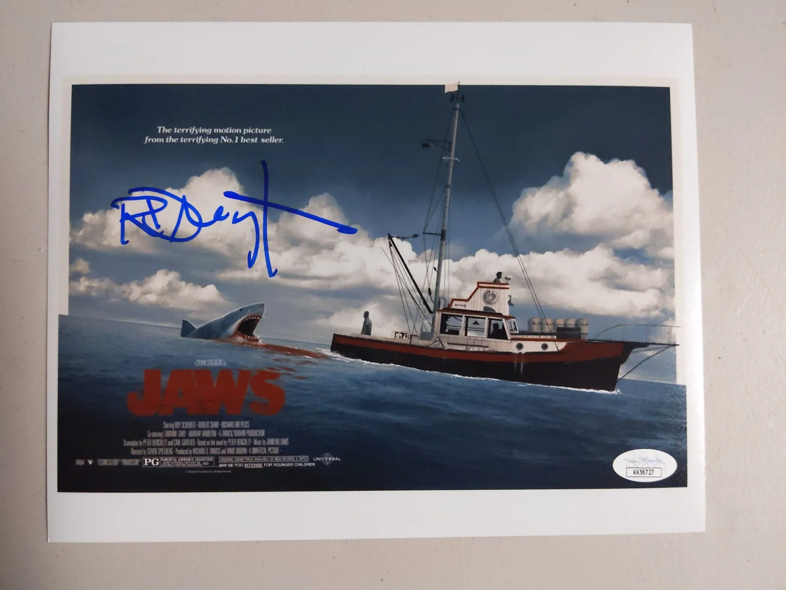 Richard Dreyfuss — RICHARD DREYFUSS Signed JAWS 8x10 Photo Hooper Autograph BAS QR JSA W