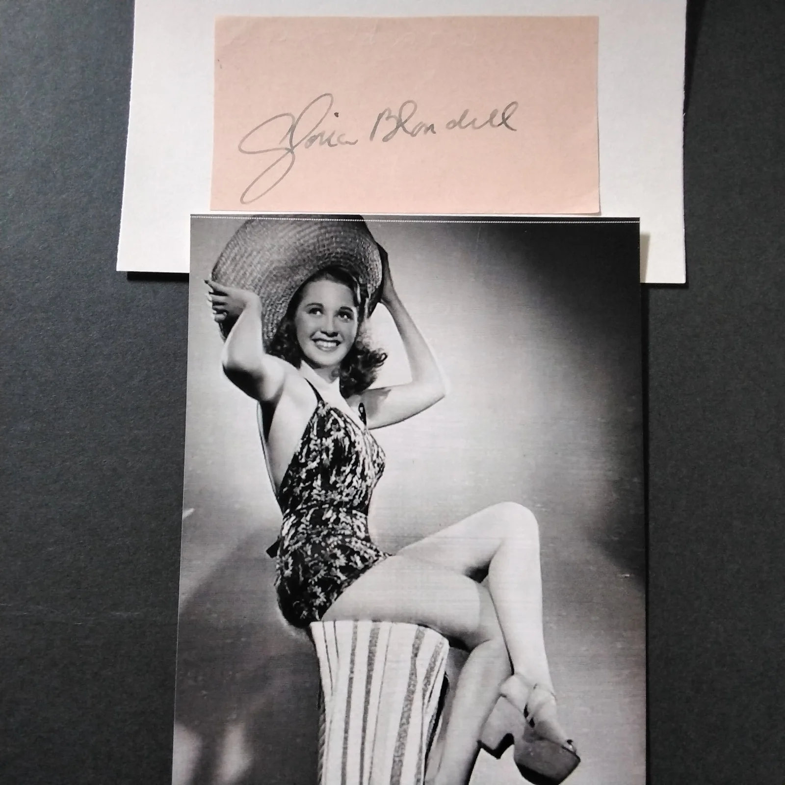 Gloria Blondell SIGNED Card Photo 40s Movie TV Actress Life of Riley Daisy Duck, изображение 2