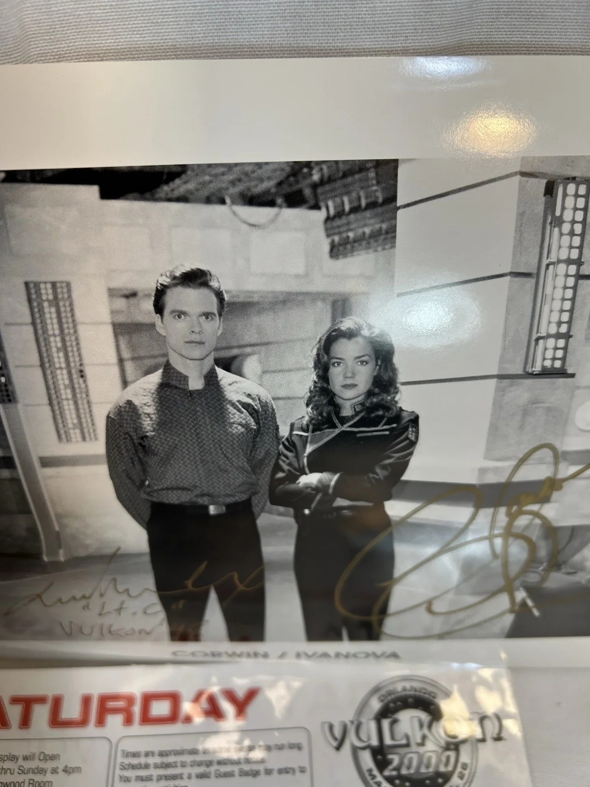 Claudia Christian, Joshua Cox — Babylon 5 Signed Photo By 2 Claudia Christian, Joshua Cox photo from signing, изображение 2