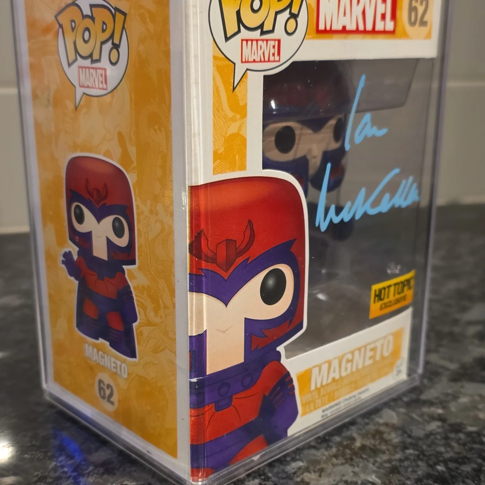 Ian McKellen — Magneto Ian McKellen signed Funko Pop X-Men #62 Hot Topic Beckett Autographed, изображение 4