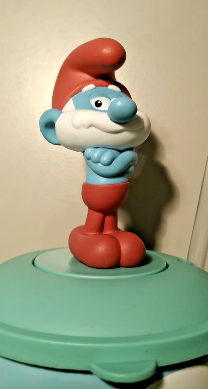 Smurfs Drinks Cup with Papa Smurf Detachable Figure Odeon 2025 UK New, изображение 2