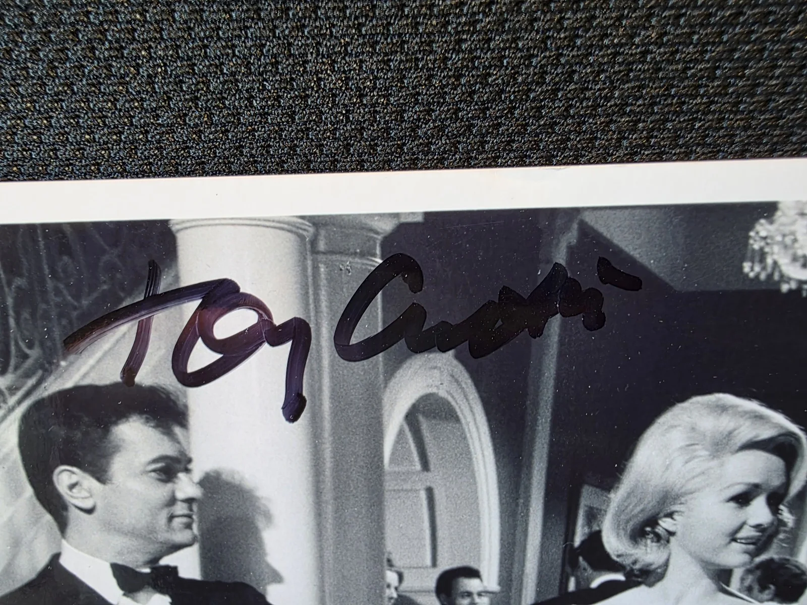 Debbie Reynolds Tony Curtis — Vintage Debbie Reynolds Tony Curtis Autographed Photo Movie Goodbye Charlie COA, изображение 4