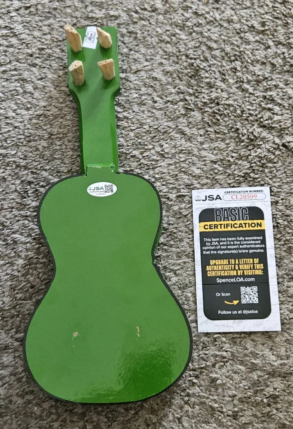 Cheech, Chong — CHEECH AND CHONG SIGNED AUTOGRAPHED Mini Toy Wood Guitar Made in Mexico JSA COA, изображение 4