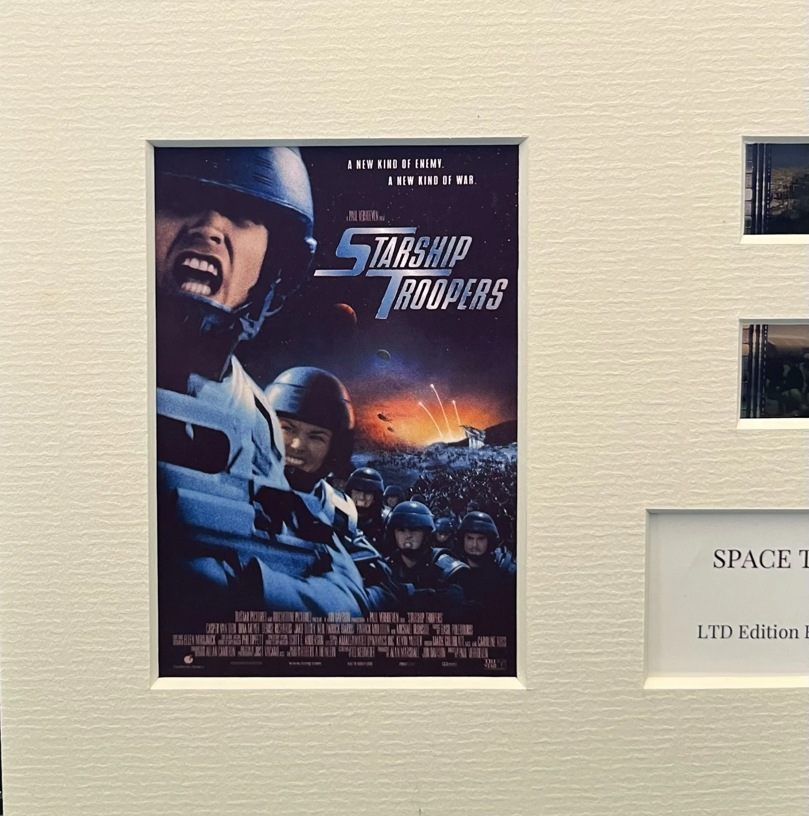 STARSHIP TROOPERS. 35mm Film Cell Mounted Display, image 2