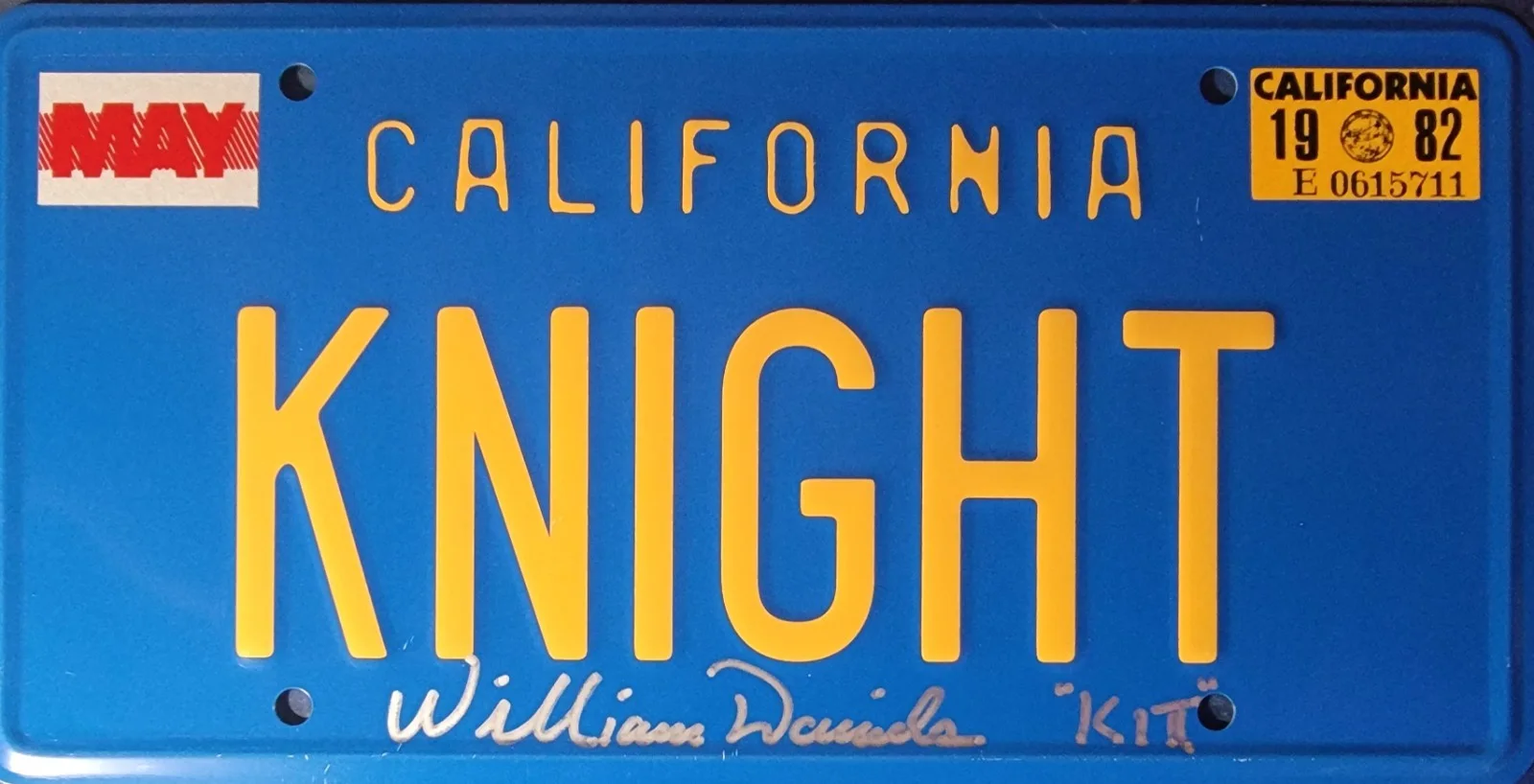William Daniels — William Daniels Signed Metal License Plate W/ JSA COA Knight Rider K.I.T.T.