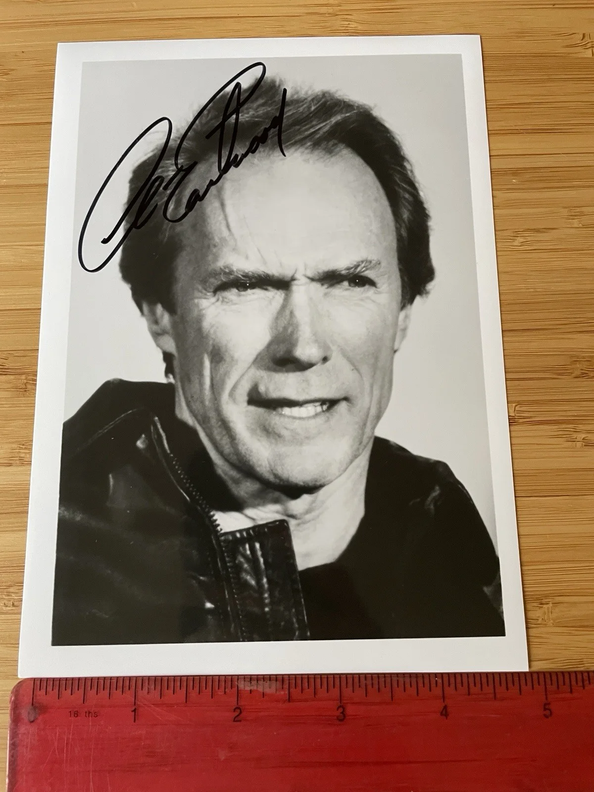 Clint Eastwood — Clint Eastwood Signed Autographed 5x7 Photo, изображение 2