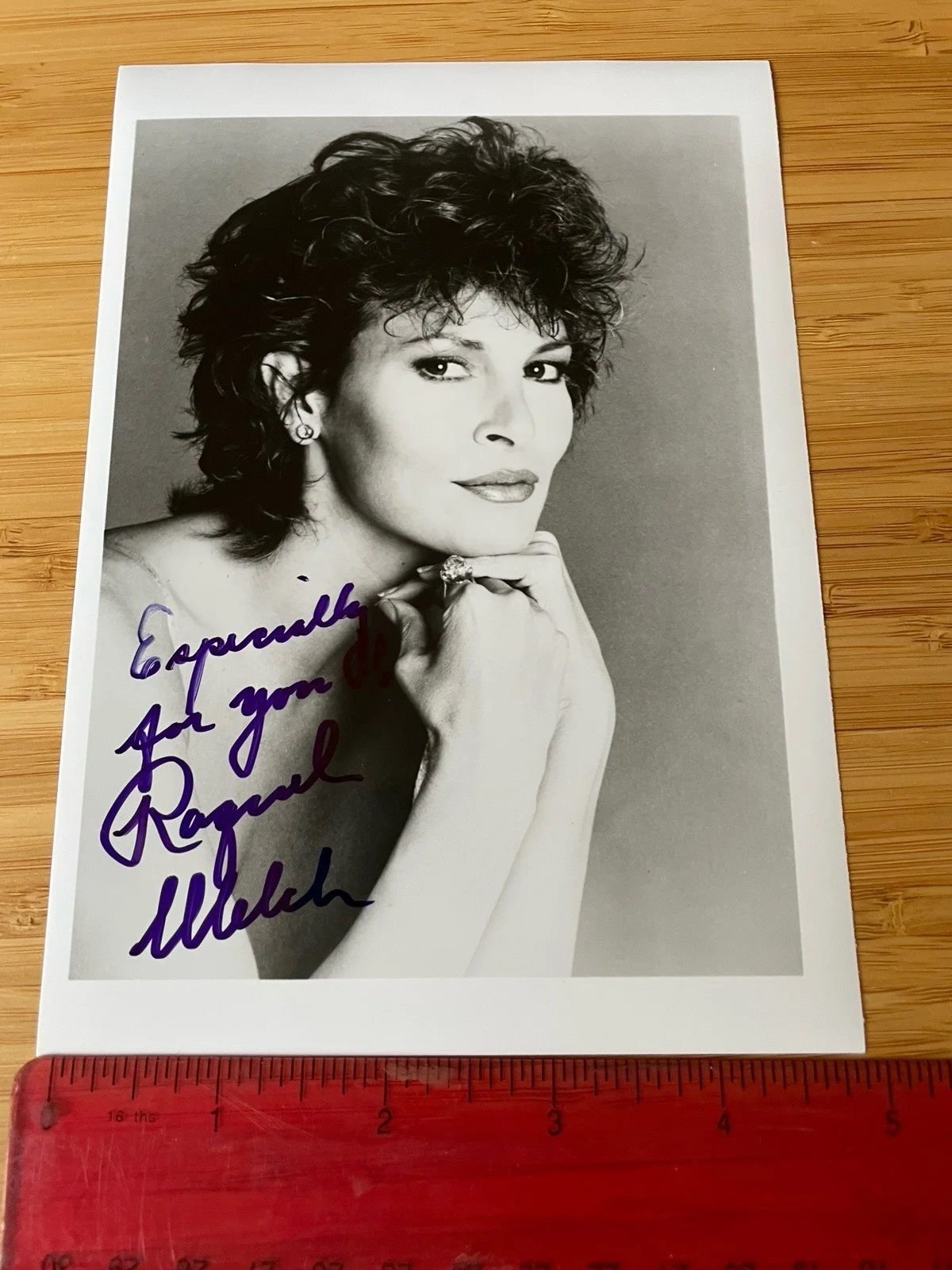 Raquel Welch — Autographed 5 X 7 Photo of Raquel Welch Actress Excellent Condition!, изображение 2