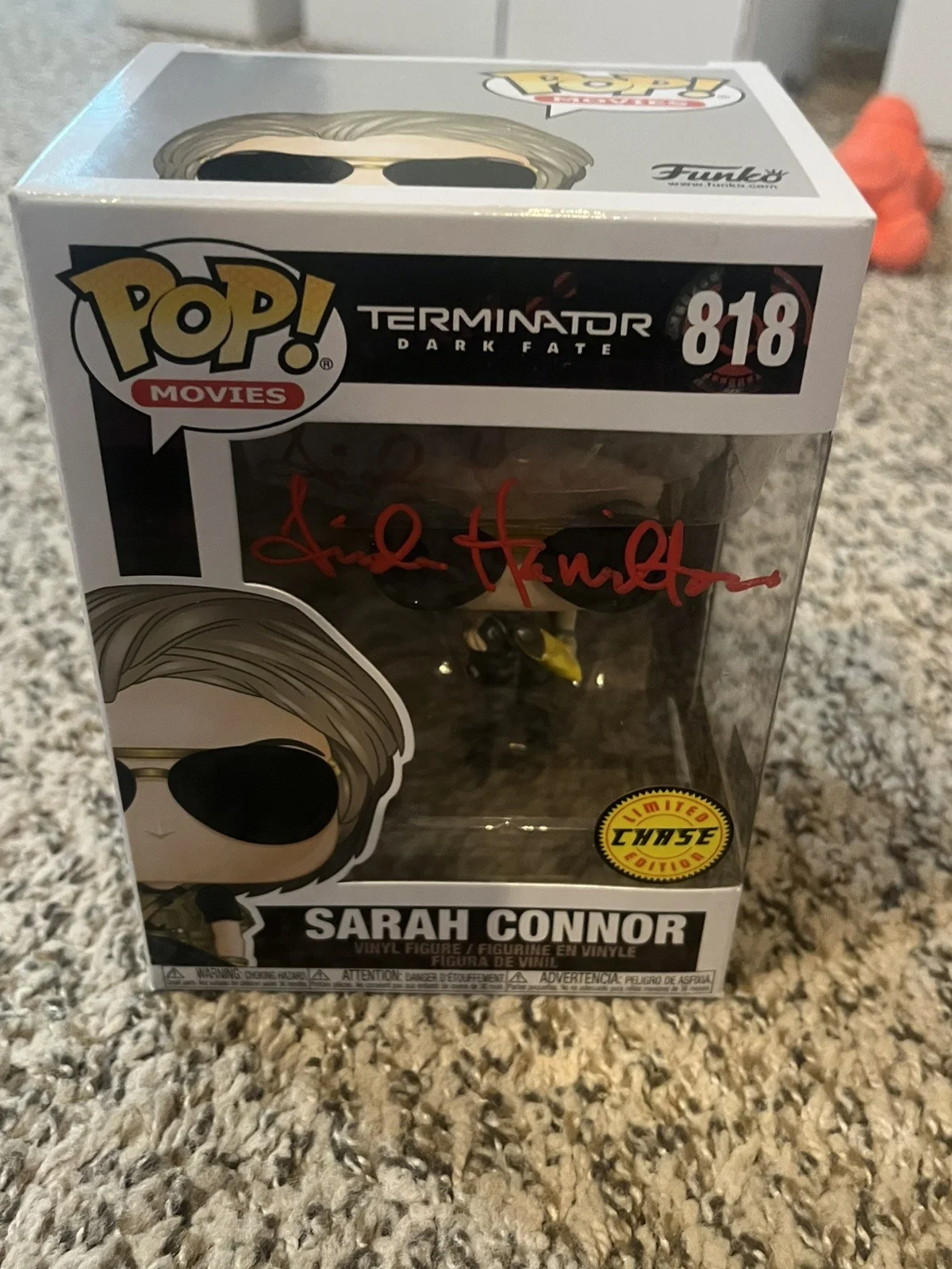 Linda Hamilton — TERMINATOR SARAH CONNOR CHASE FUNKO POP SIGNED LINDA HAMILTON- OC Celeb COA, изображение 3
