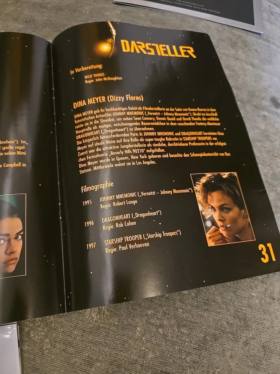 Starship Troopers rare German original 1997 pre-release promotional press Kit, image 4