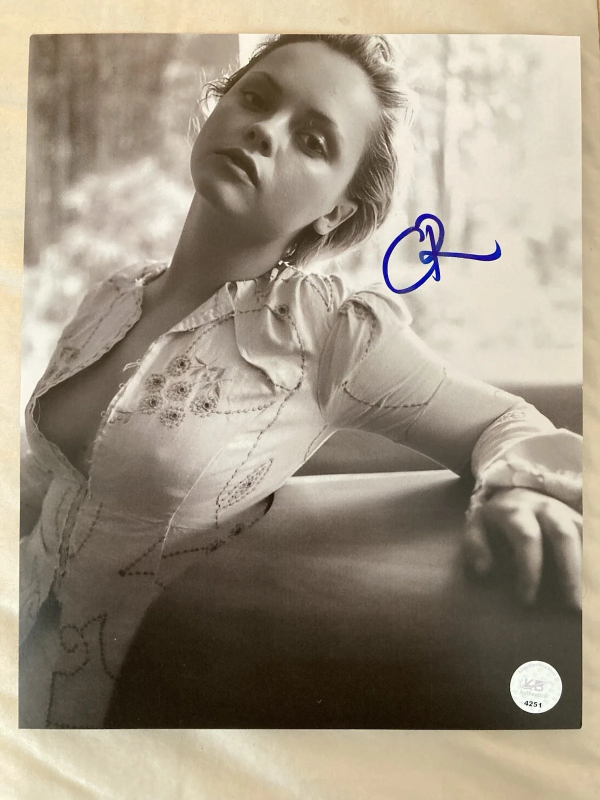 Christina Ricci — CHRISTINA RICCI signed photo