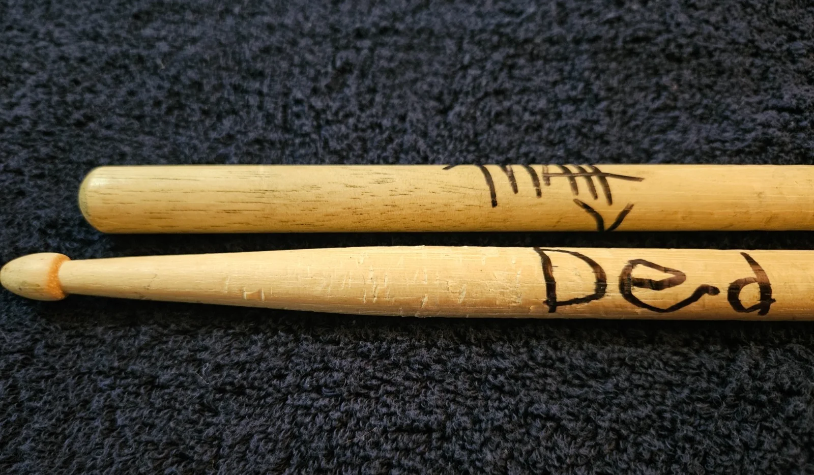 Ded Matt Reinhard Signed Drumstick set stage used Vic Firth, image 2